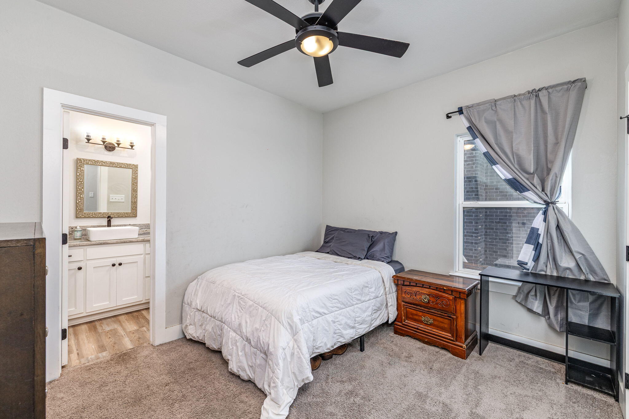 1624 Amberton Parkway Property Photo 18
