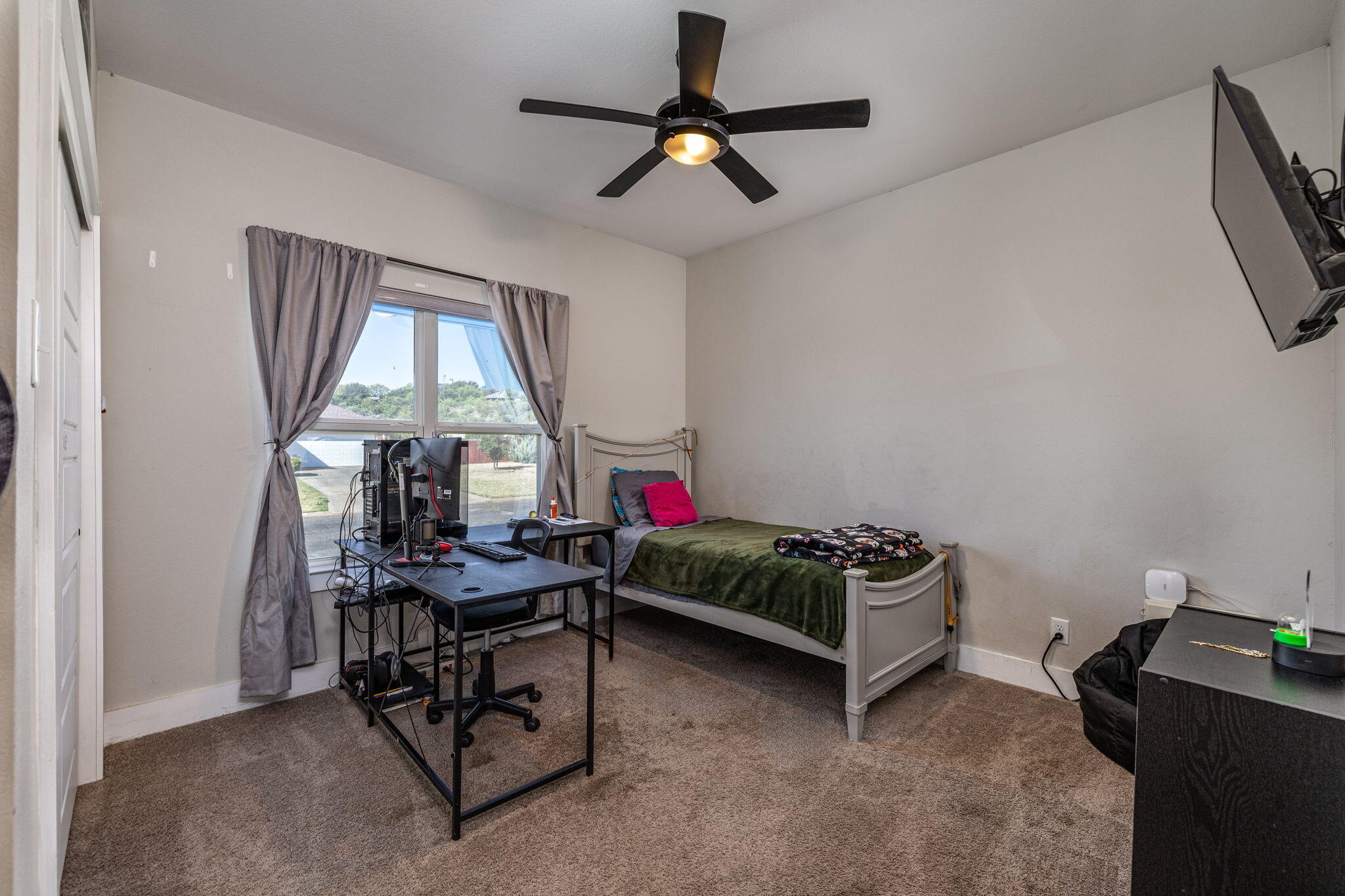 1624 Amberton Parkway Property Photo 20