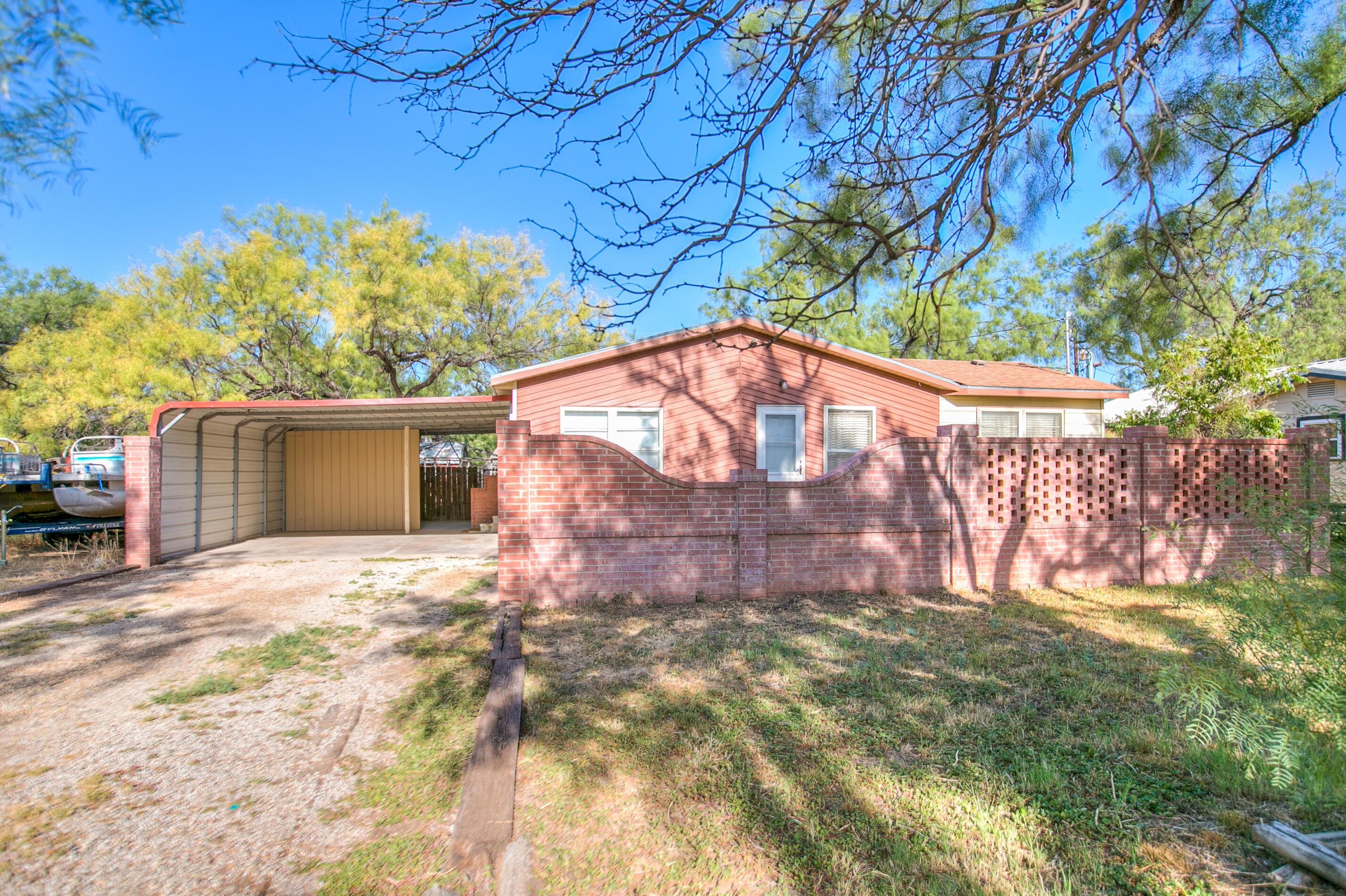 1631 Canal Road Property Photo 7