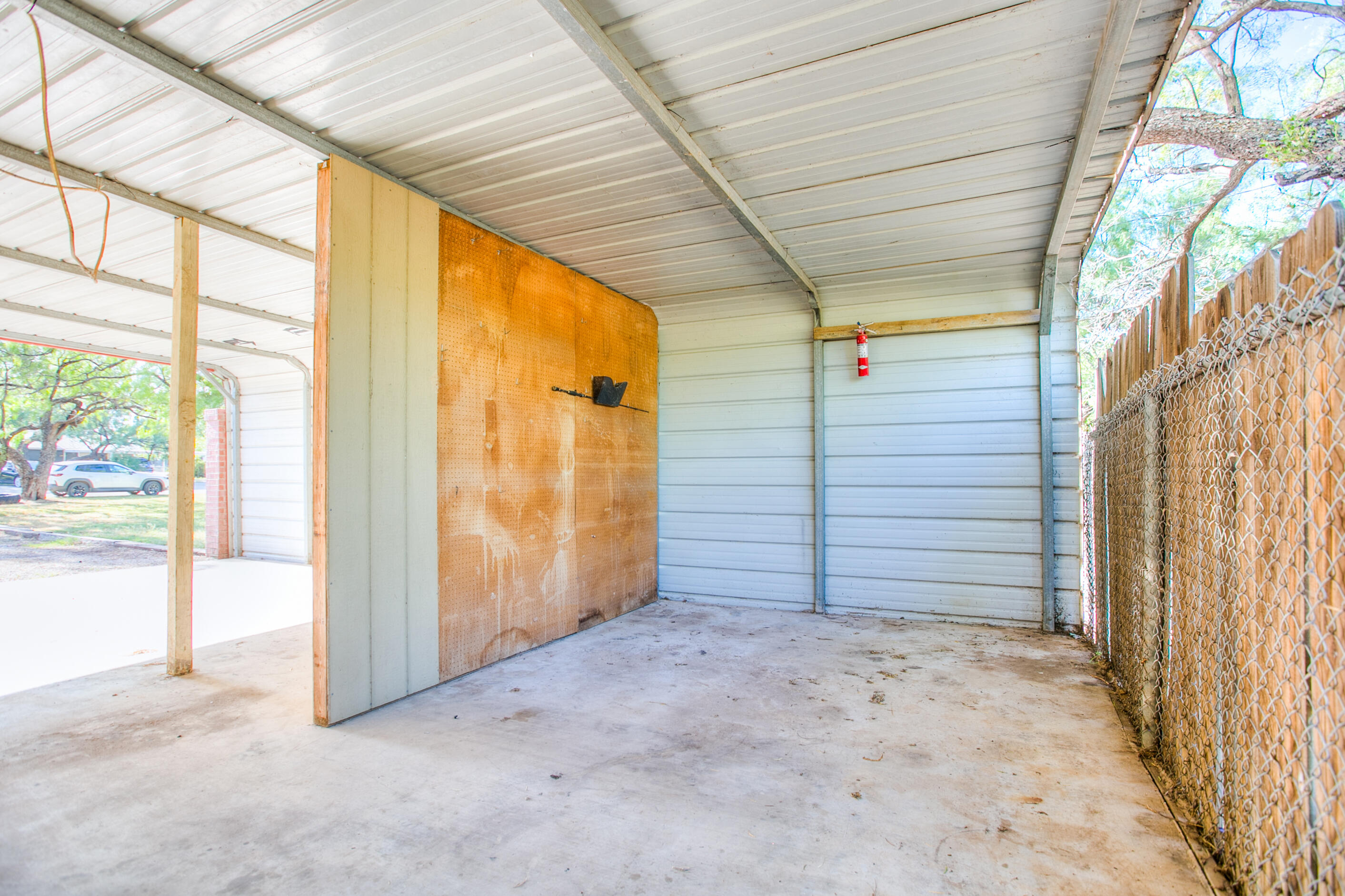 1631 Canal Road Property Photo 11