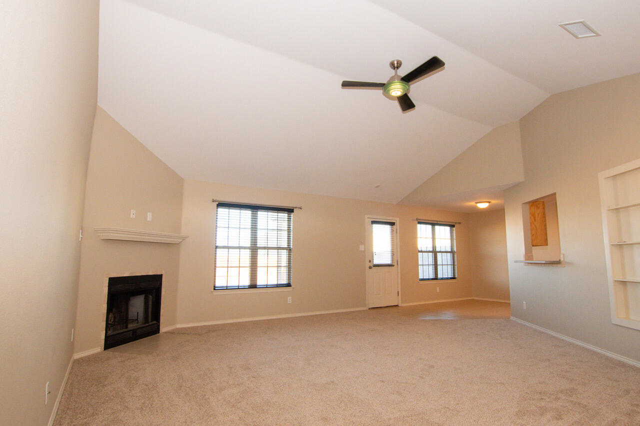 814 Fisher Street Property Photo 4