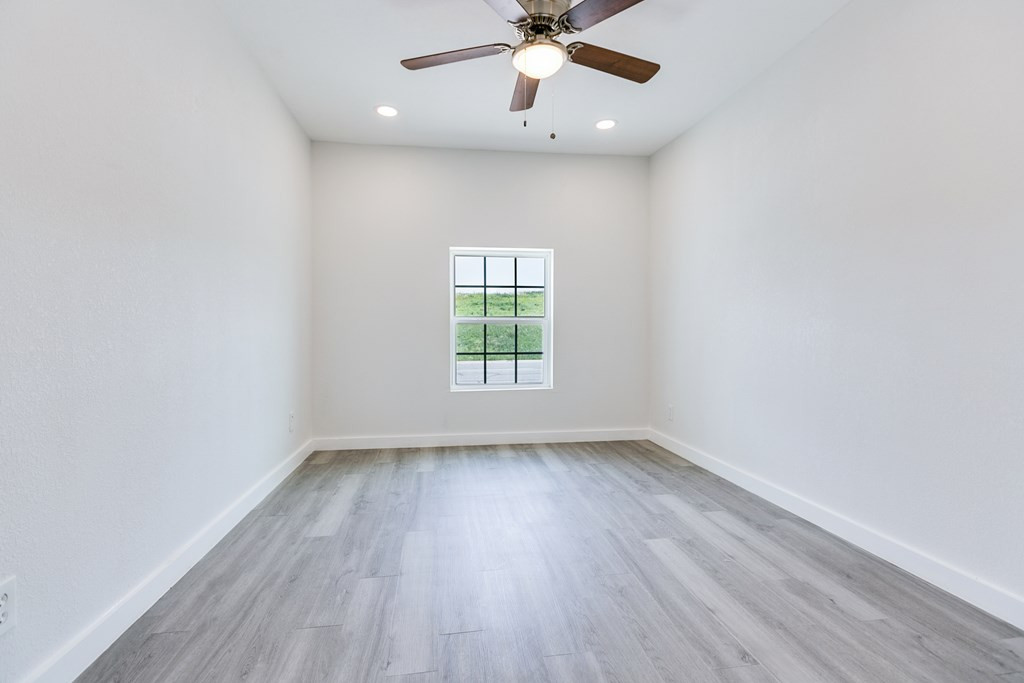 2624 Dallas Street Property Photo 18