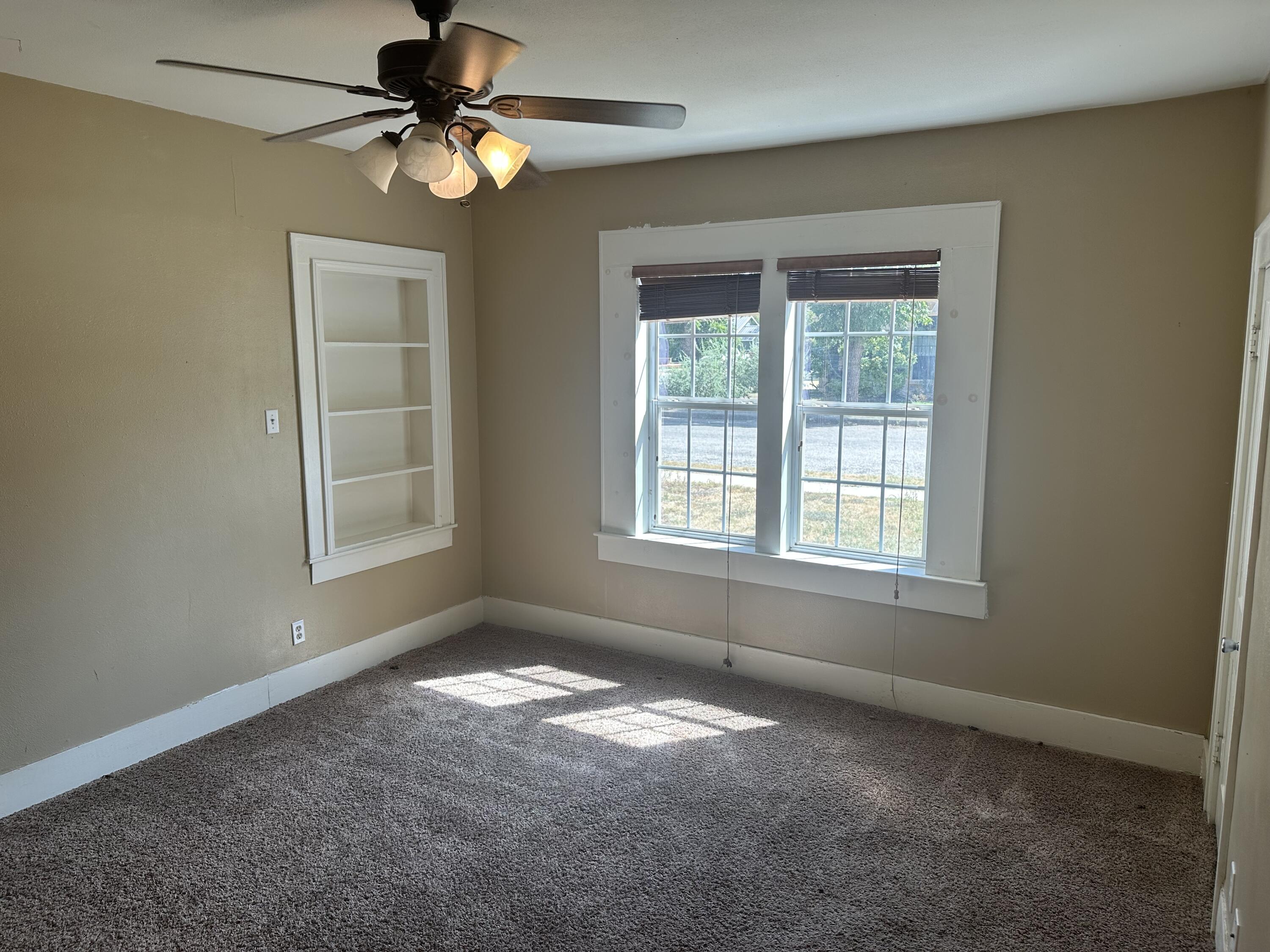 1427 S Park Street Property Photo 13