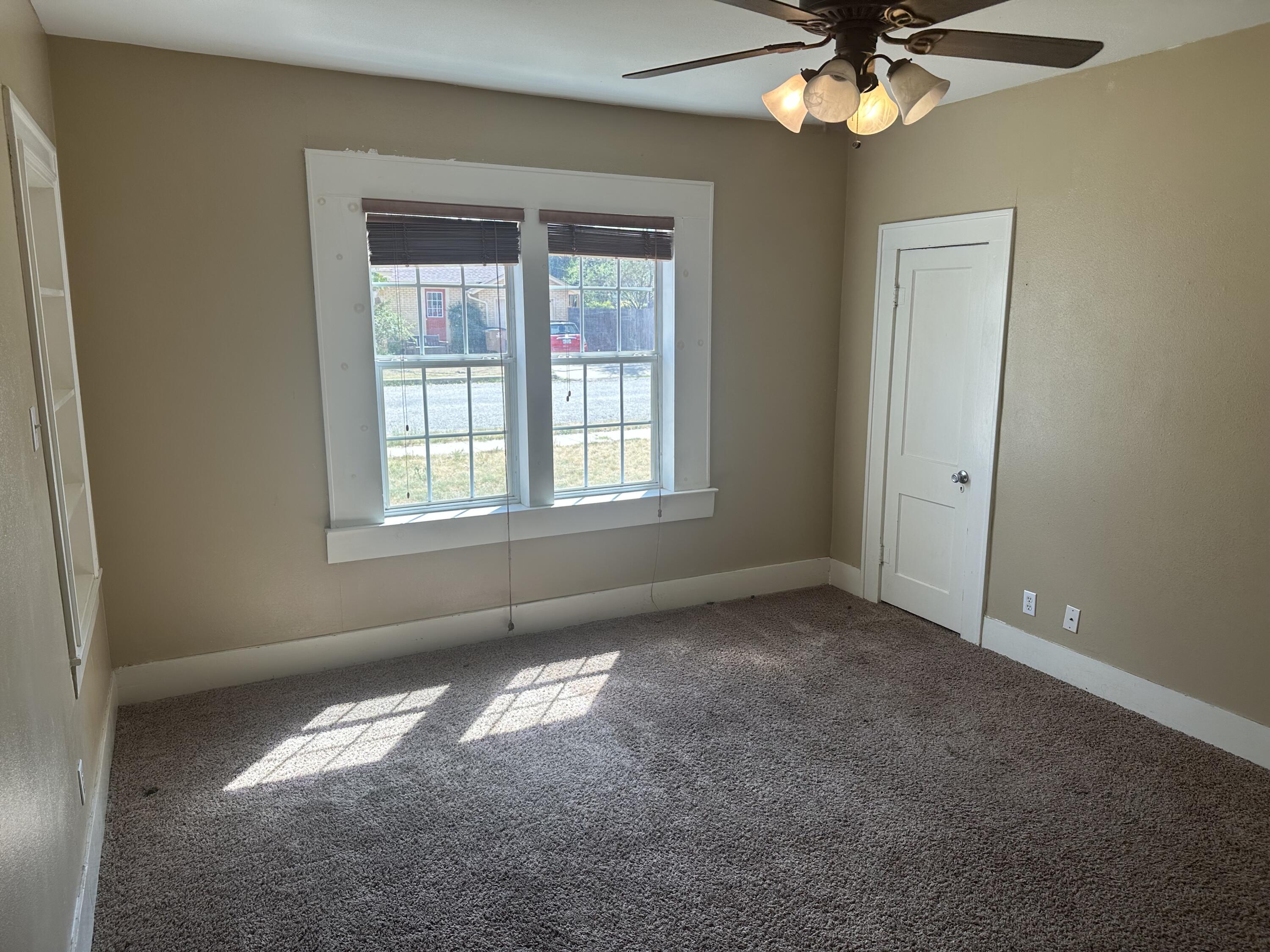 1427 S Park Street Property Photo 14
