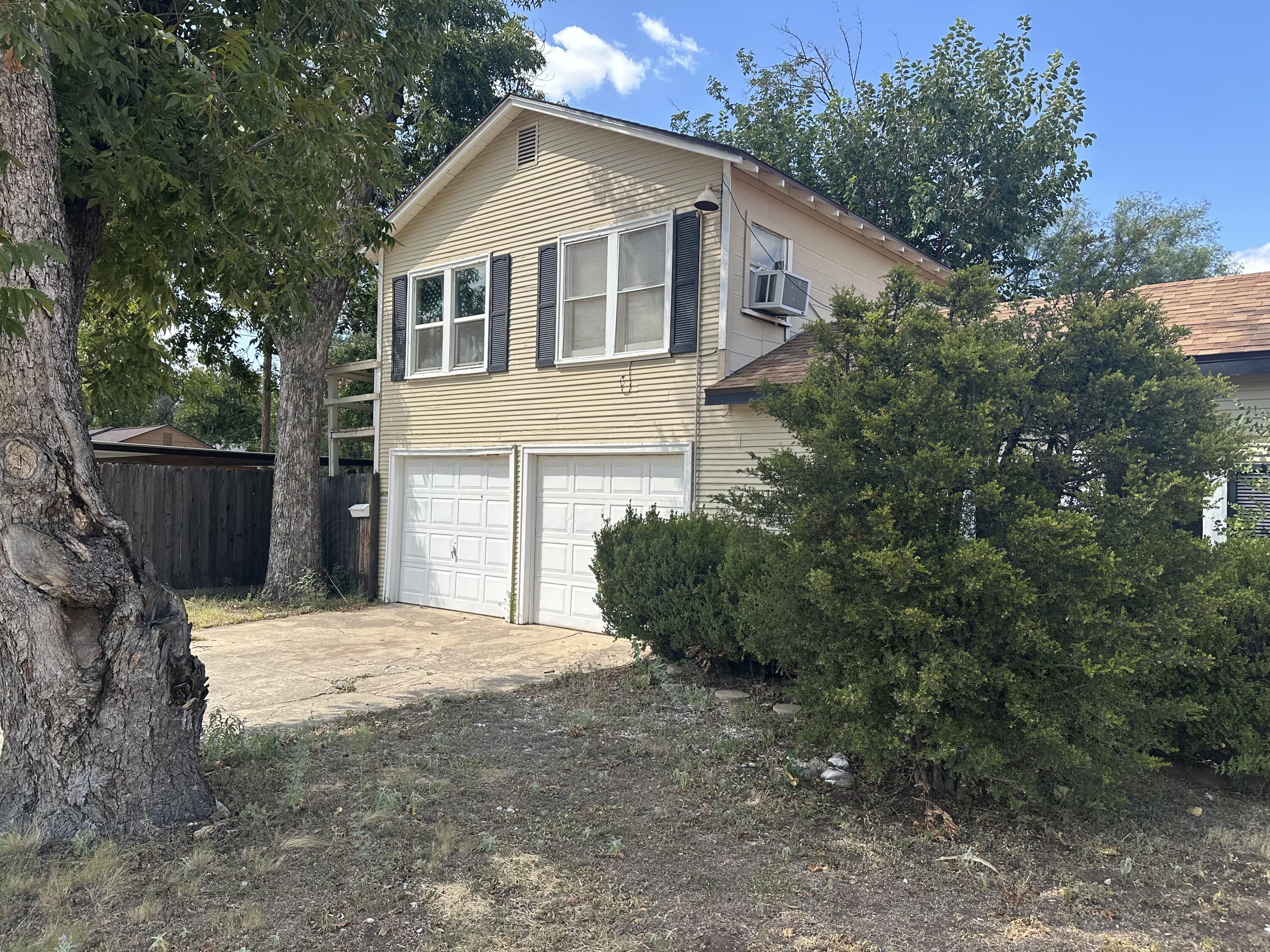 1427 S Park Street Property Photo 24