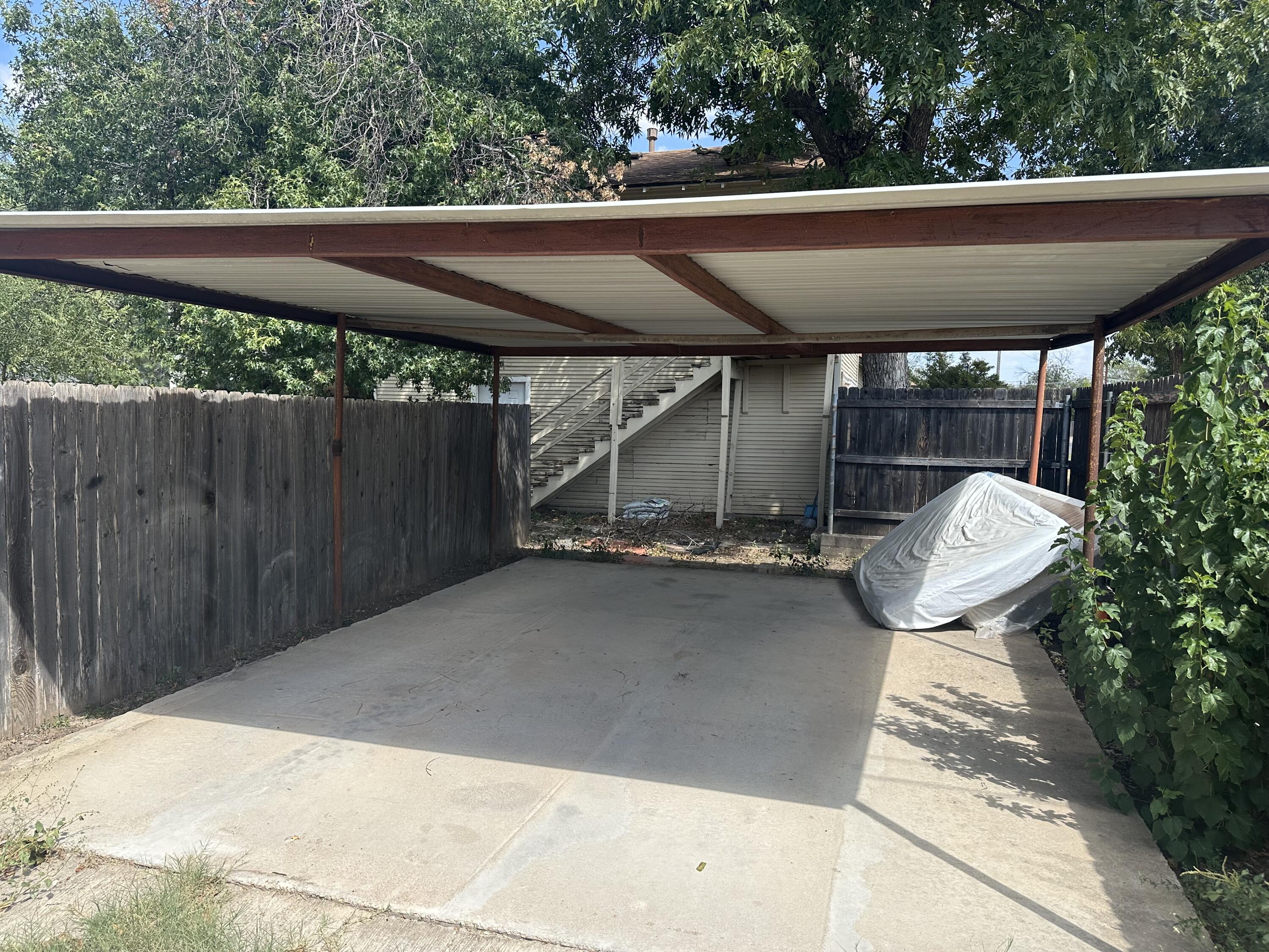 1427 S Park Street Property Photo 26