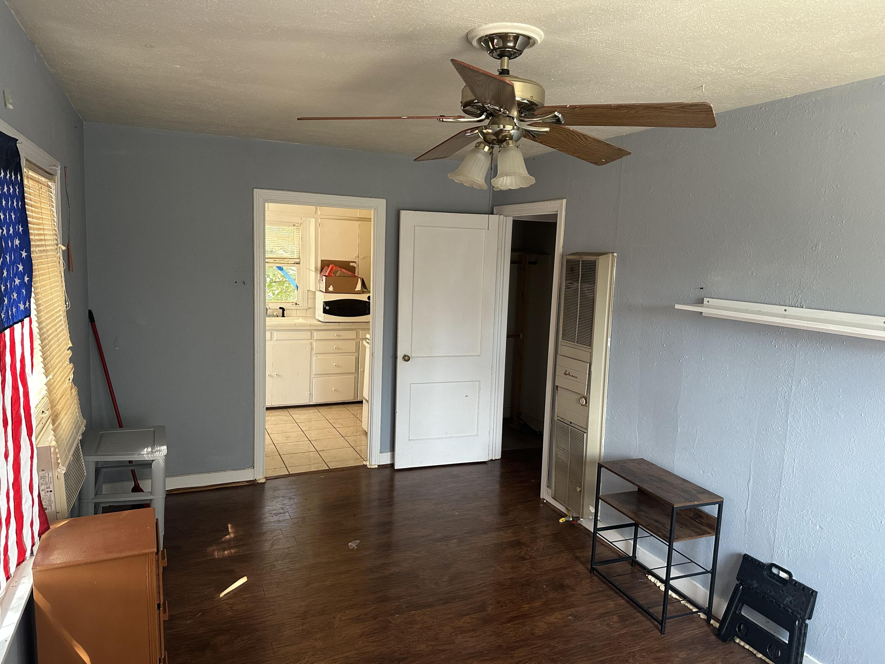 1427 S Park Street Property Photo 28
