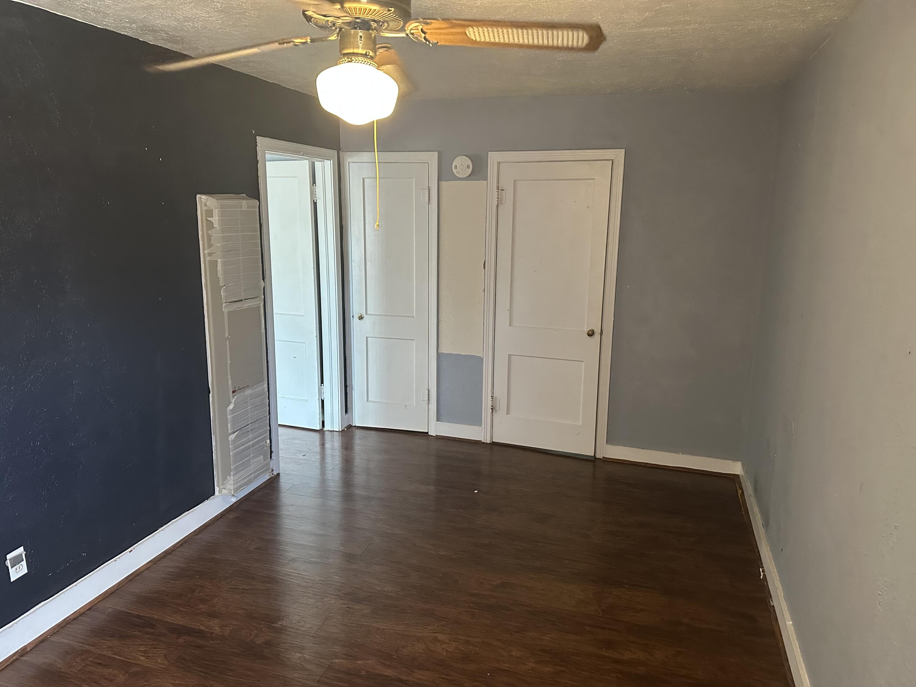 1427 S Park Street Property Photo 32