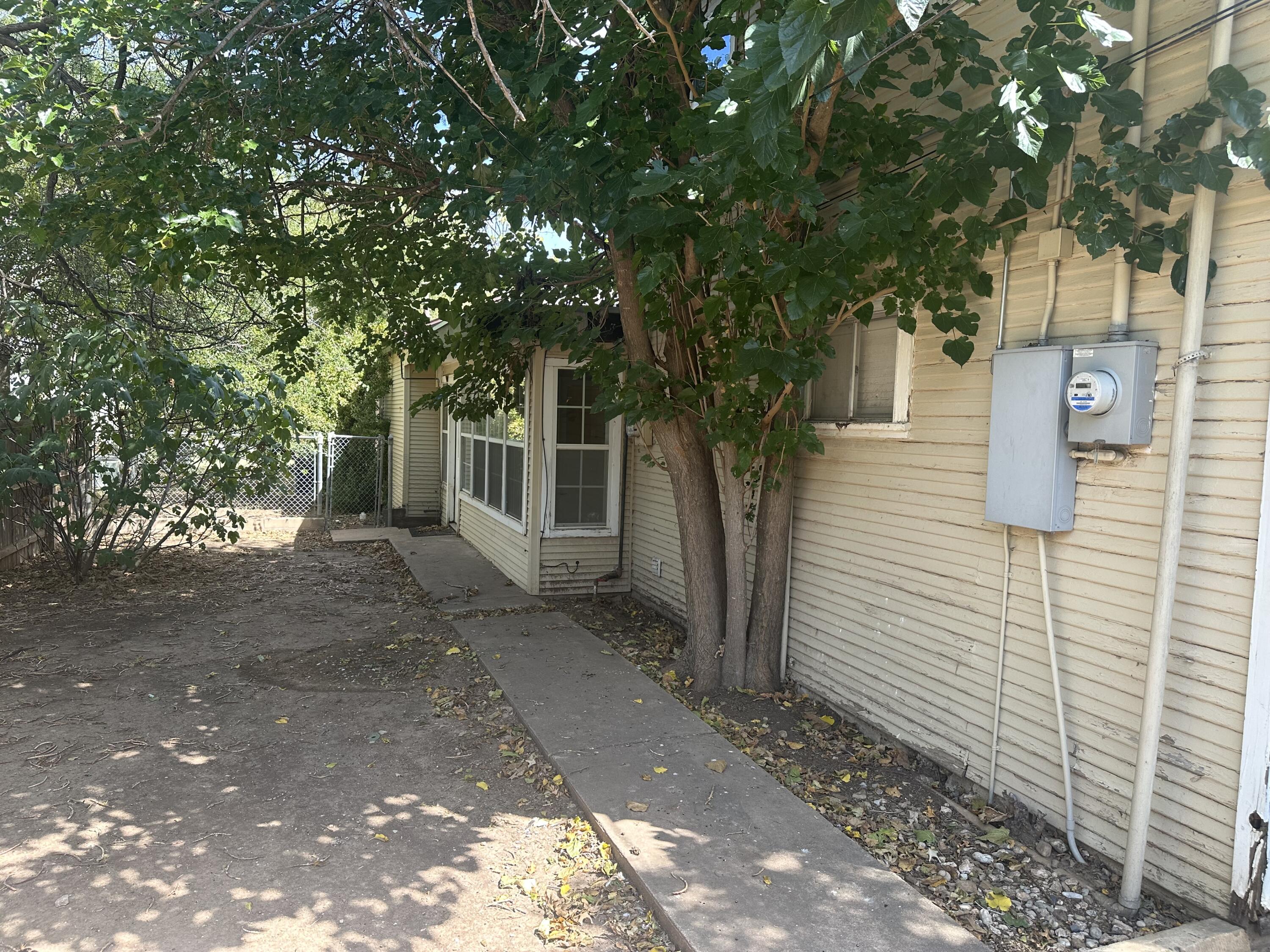 1427 S Park Street Property Photo 37
