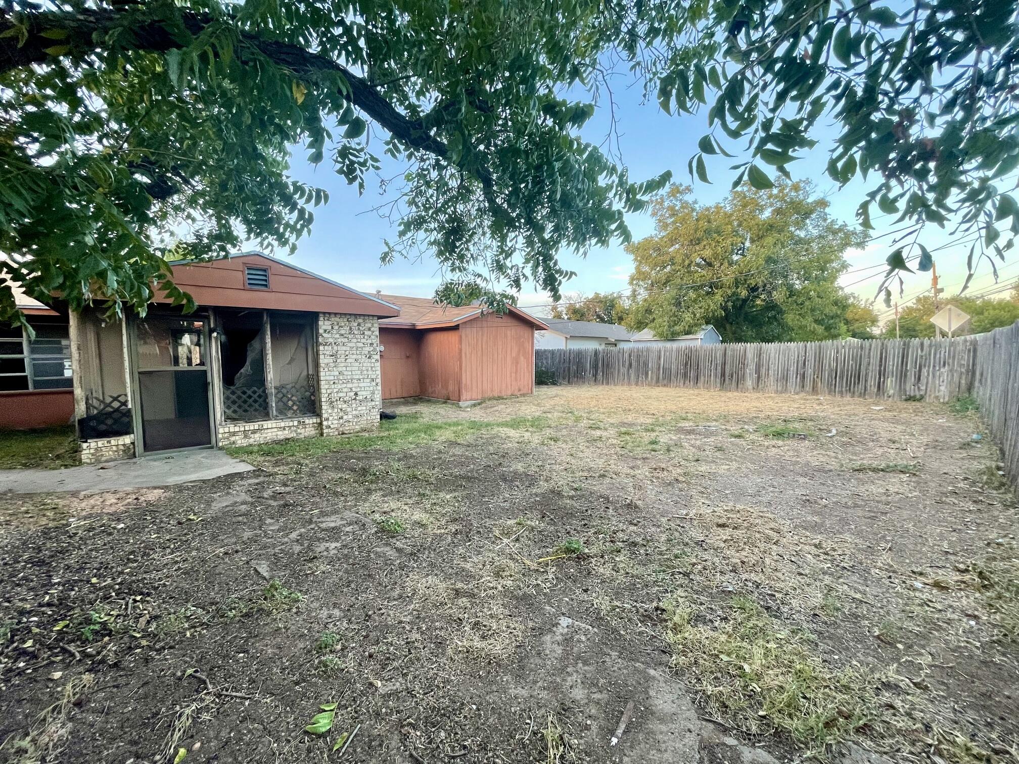 813 Stonewall Drive Property Photo 4