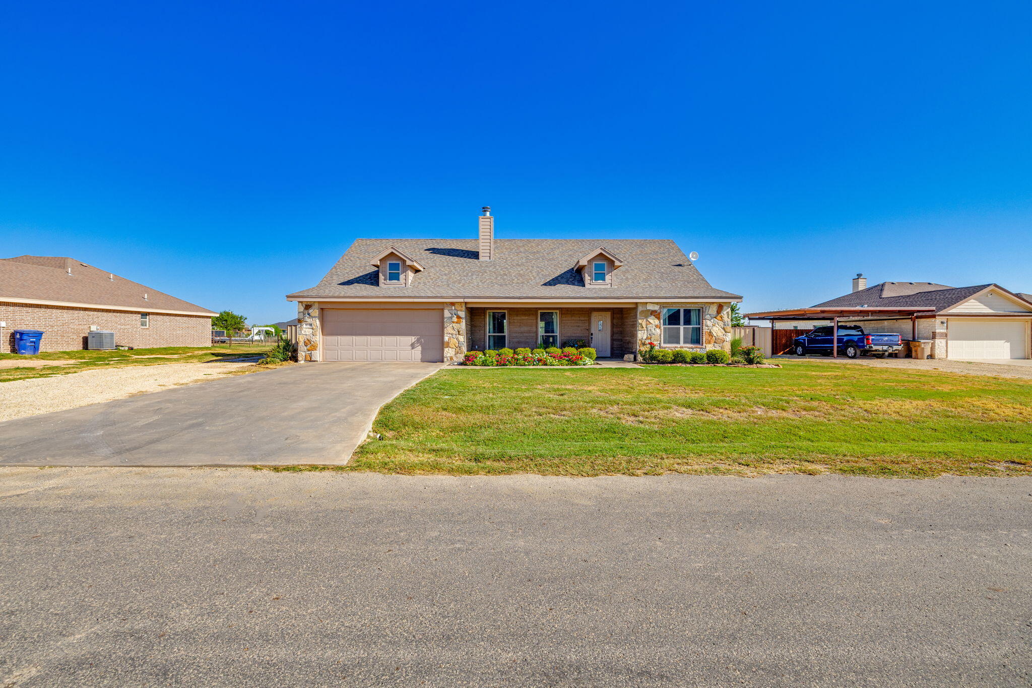 8338 Puma Court Property Photo 2