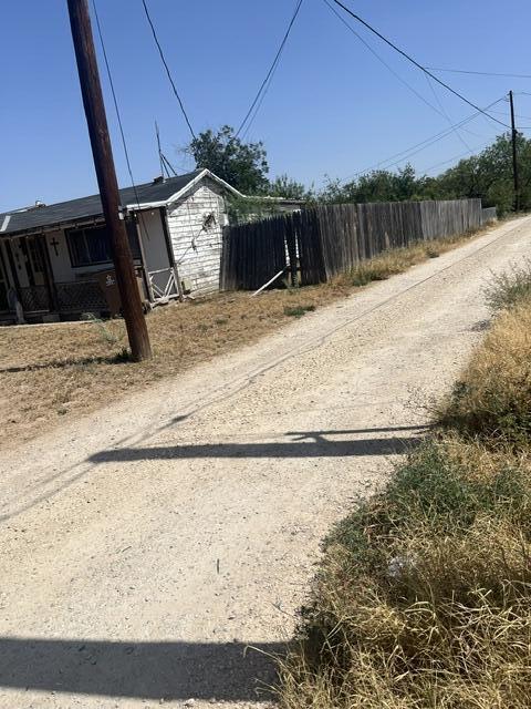 2124 Wade Street Property Photo 2