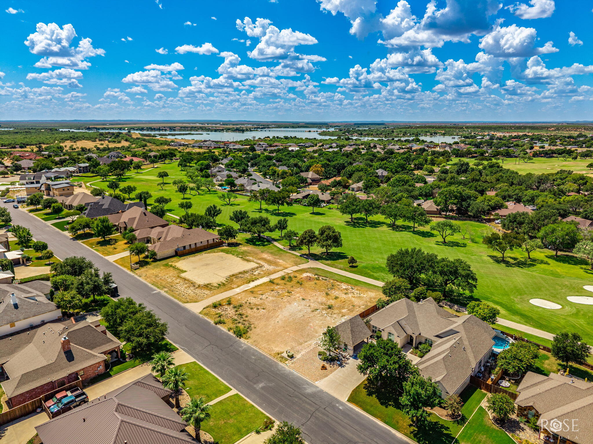 5513 Enclave Court Property Photo 4