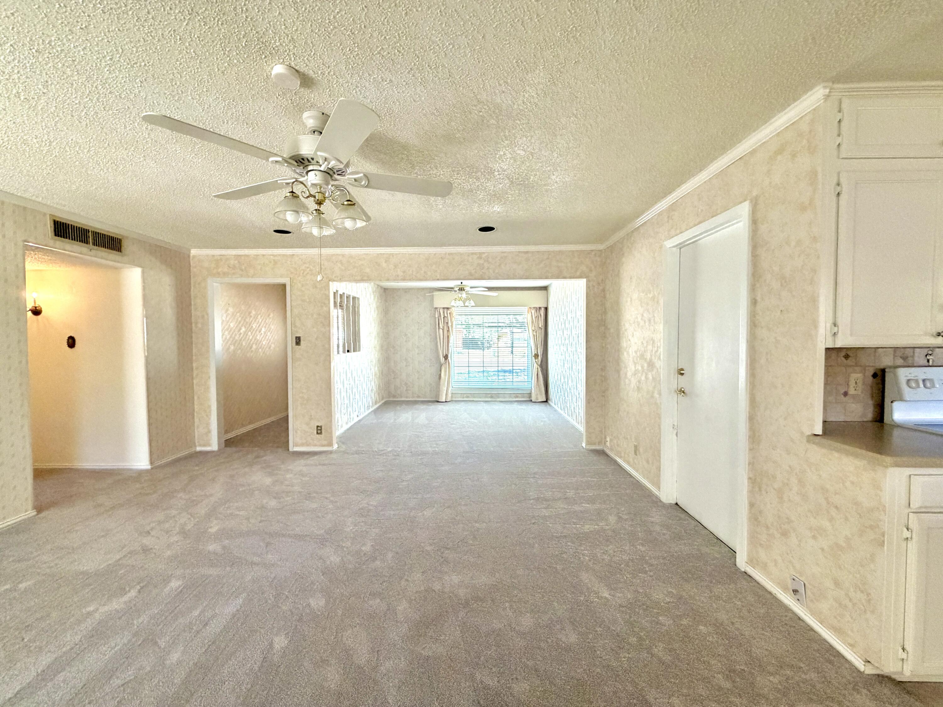 1906 N Harrison Street Property Photo 8