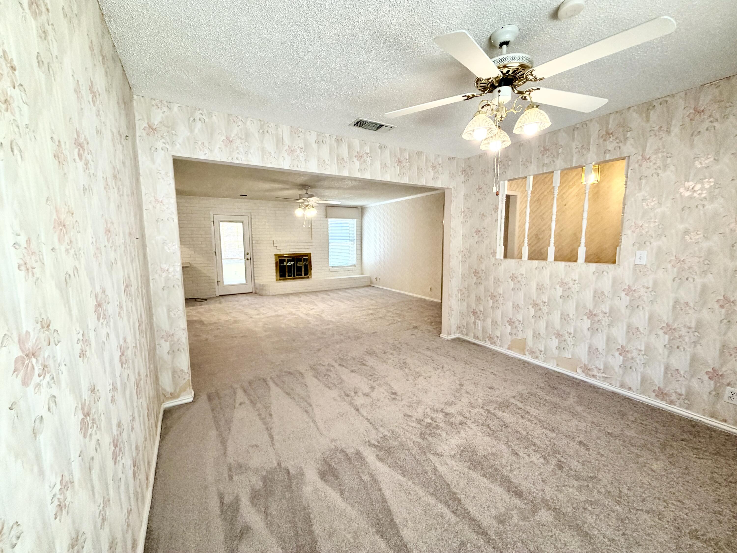 1906 N Harrison Street Property Photo 9