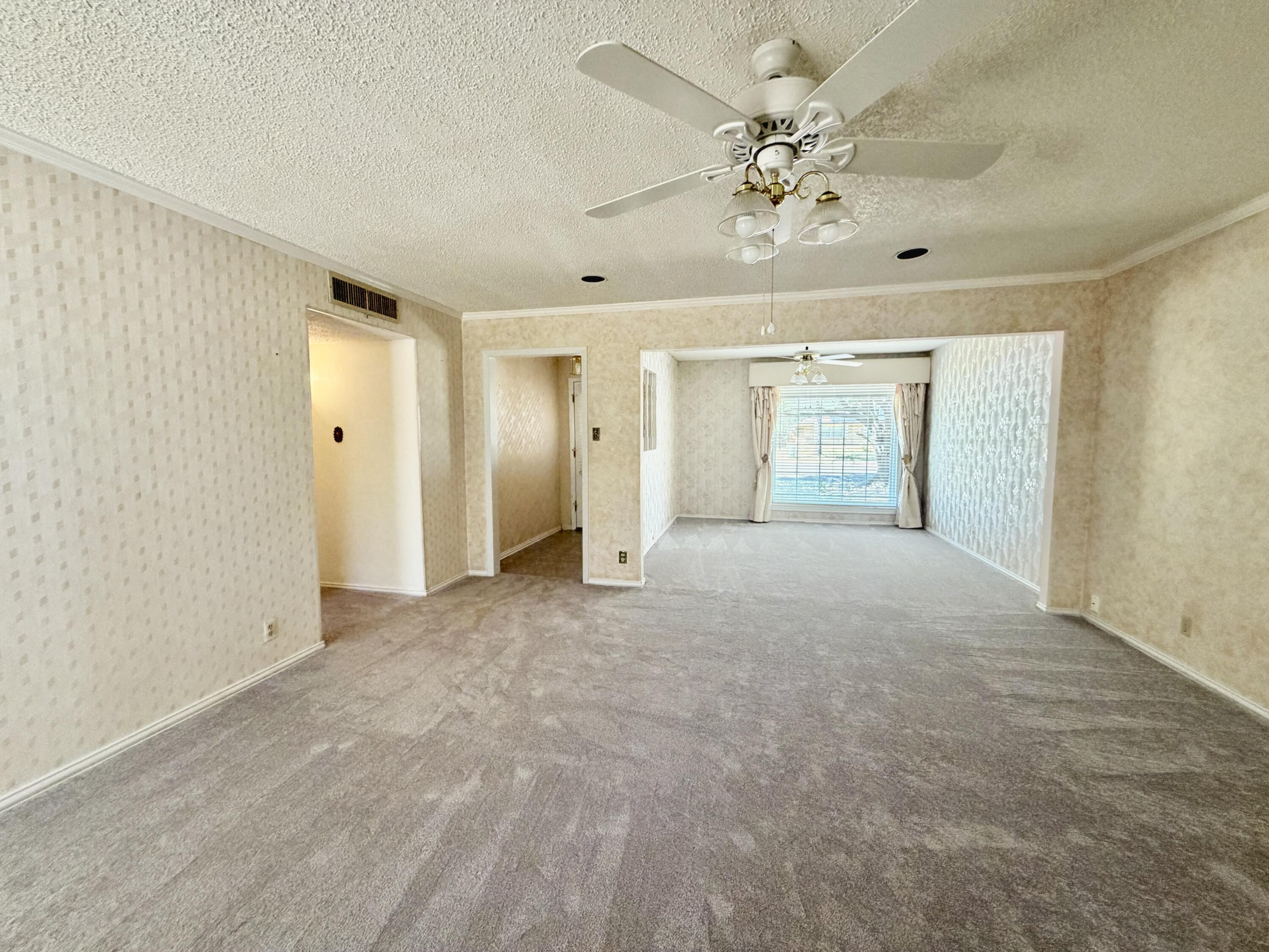 1906 N Harrison Street Property Photo 11