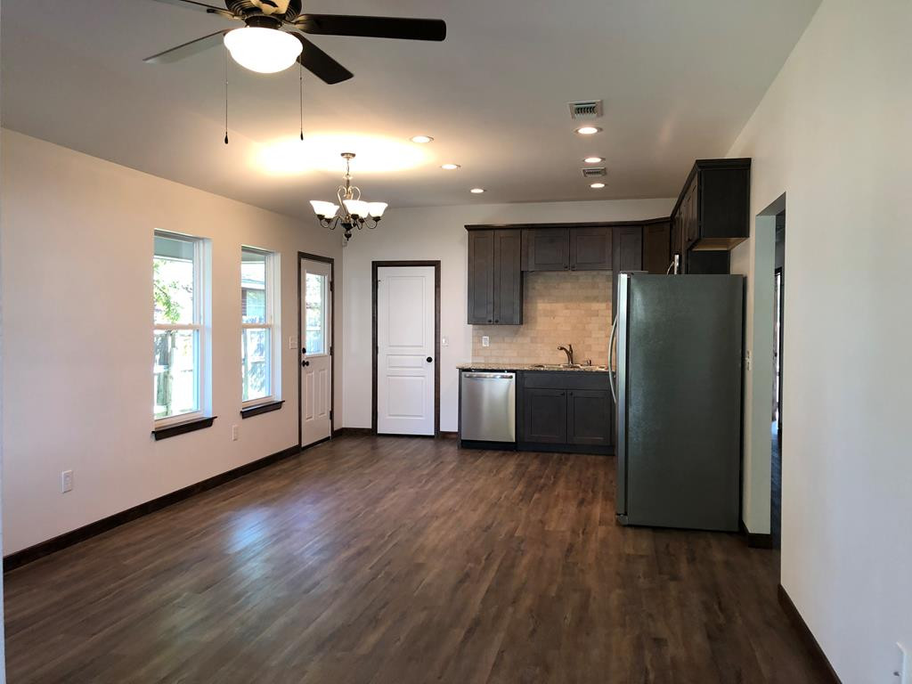 1324 Austin Street Property Photo 1