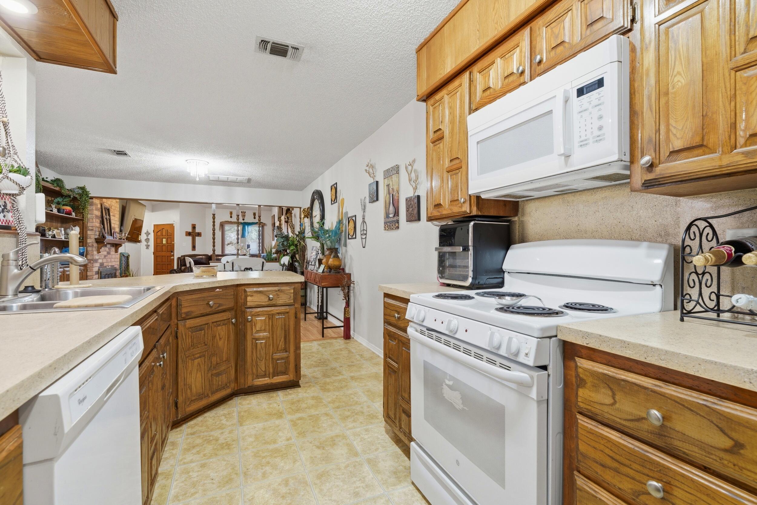 3613 High Meadow Drive Property Photo 12