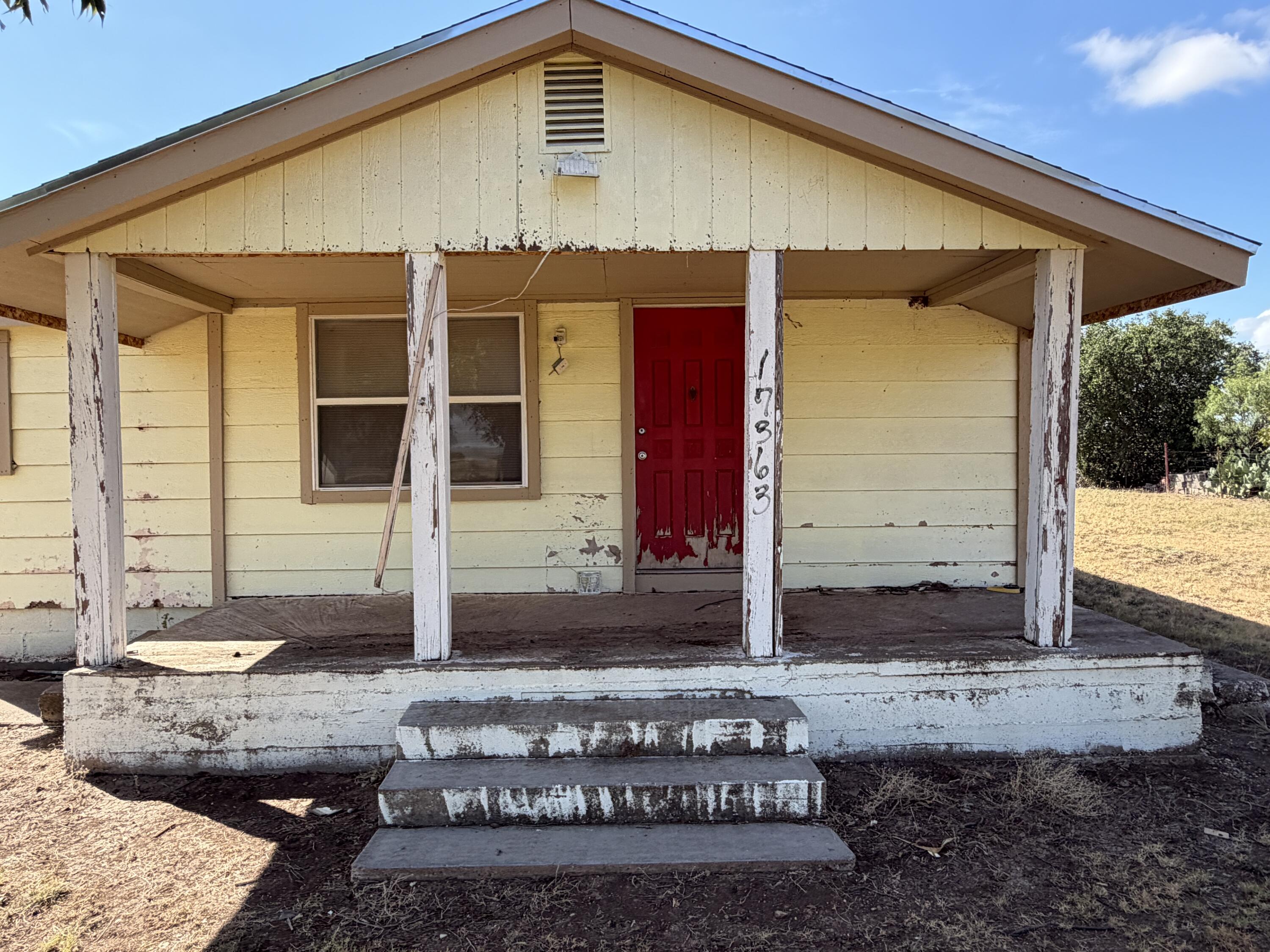 17279 Bledsoe Road Property Photo 1