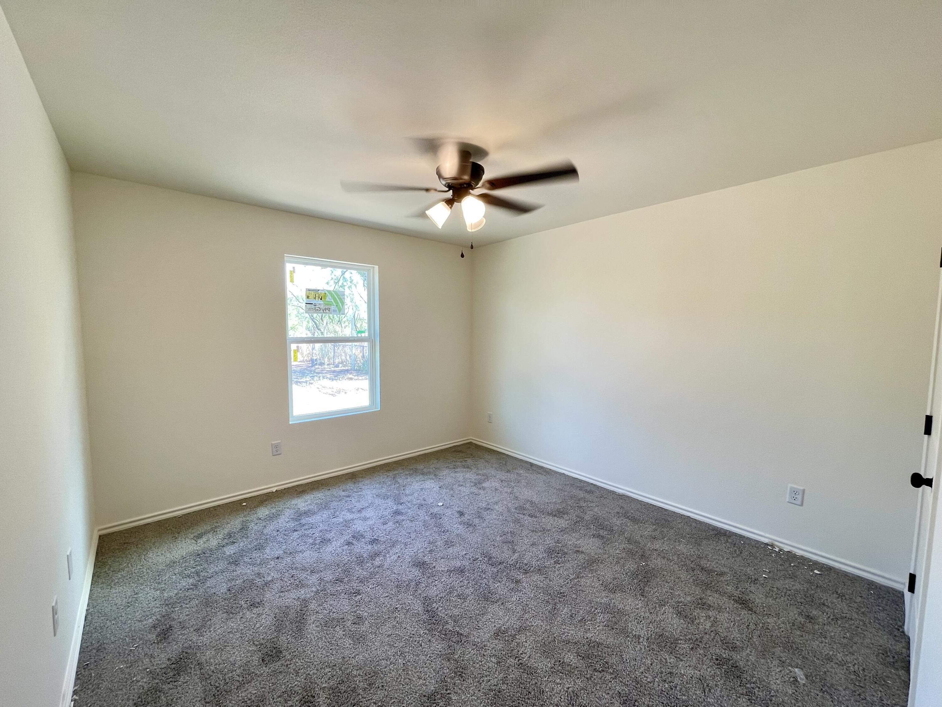 3802 Crockett Street Property Photo 8