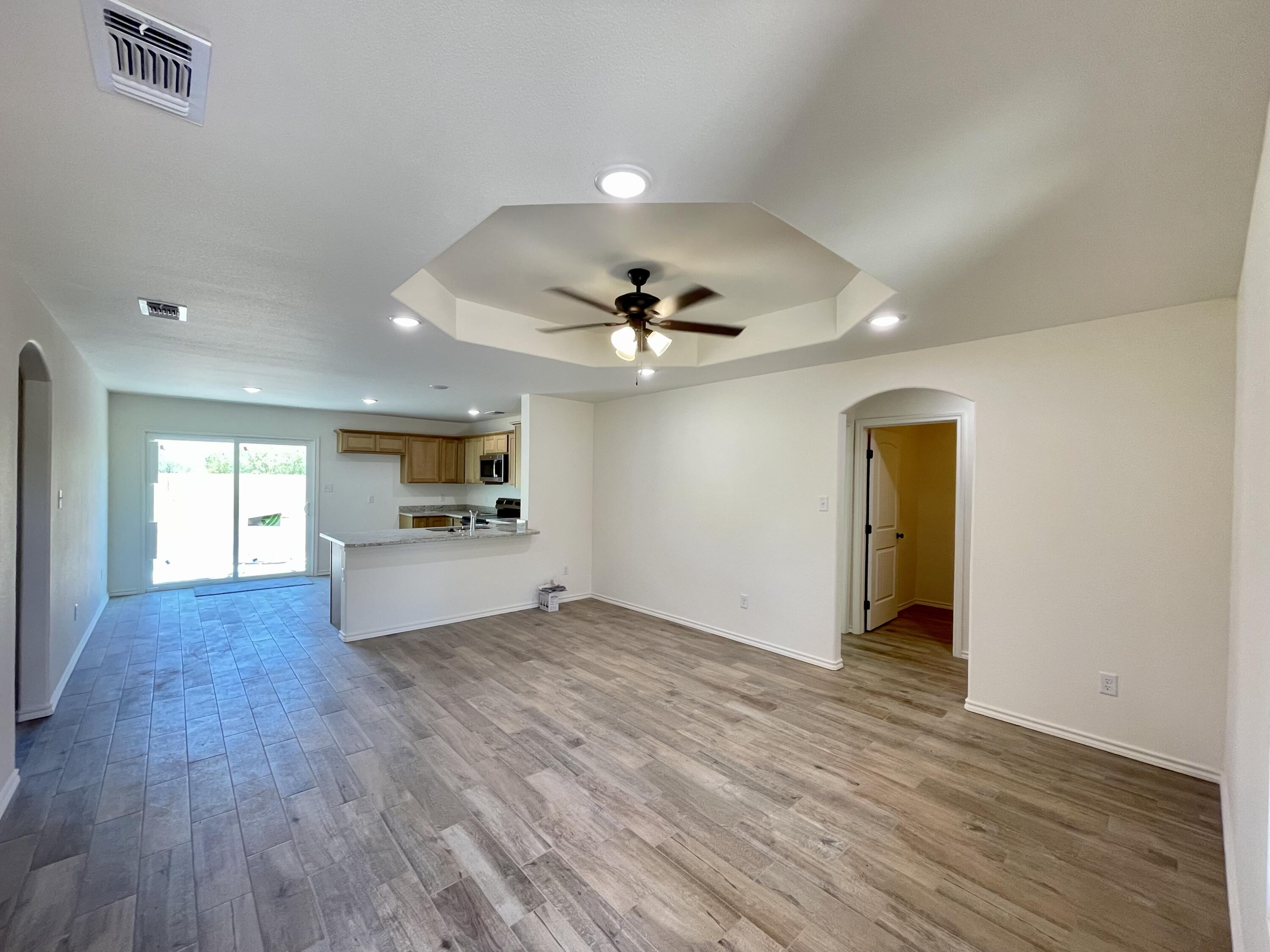 3806 Crockett Street Property Photo 2