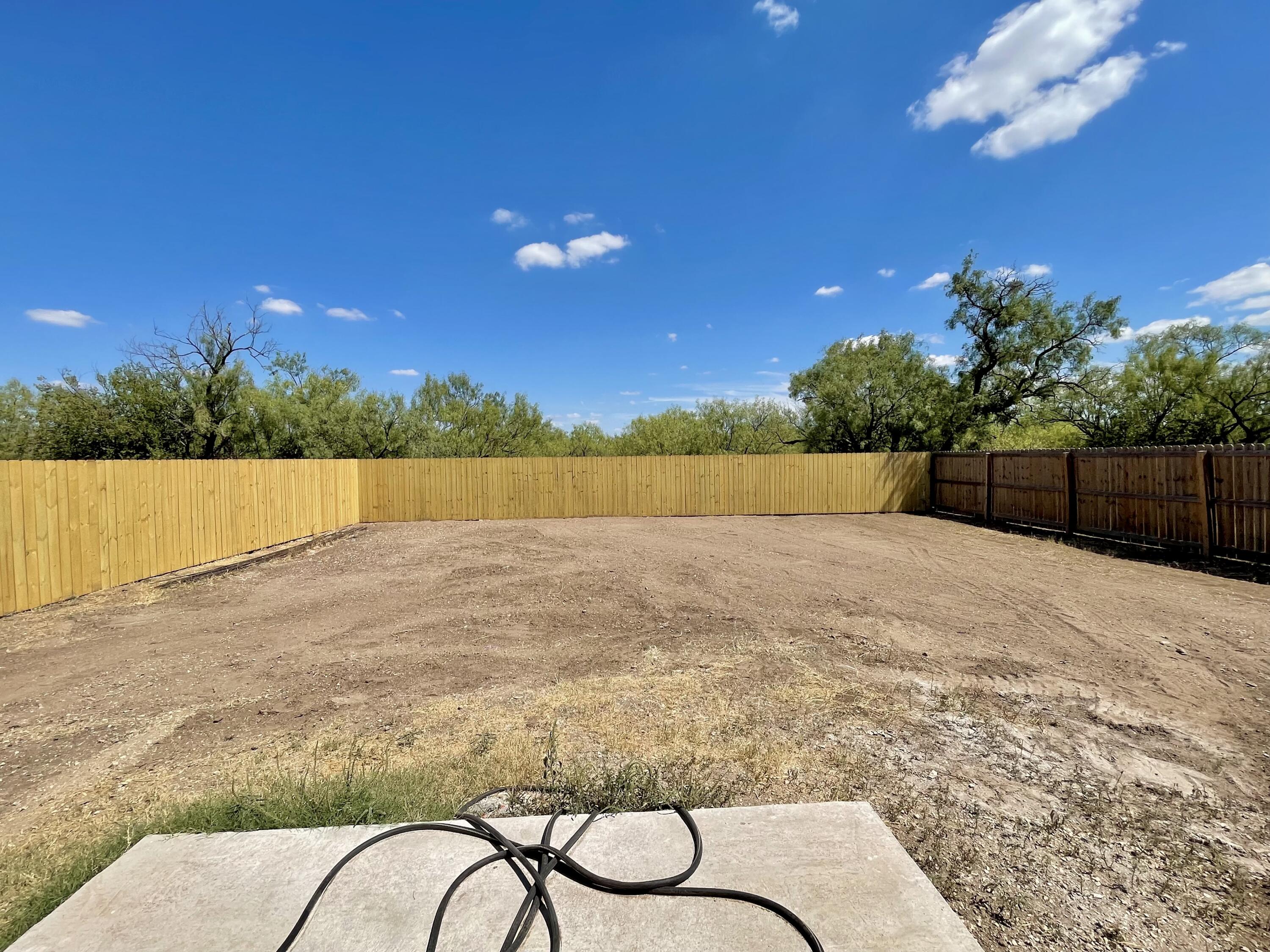 3806 Crockett Street Property Photo 15