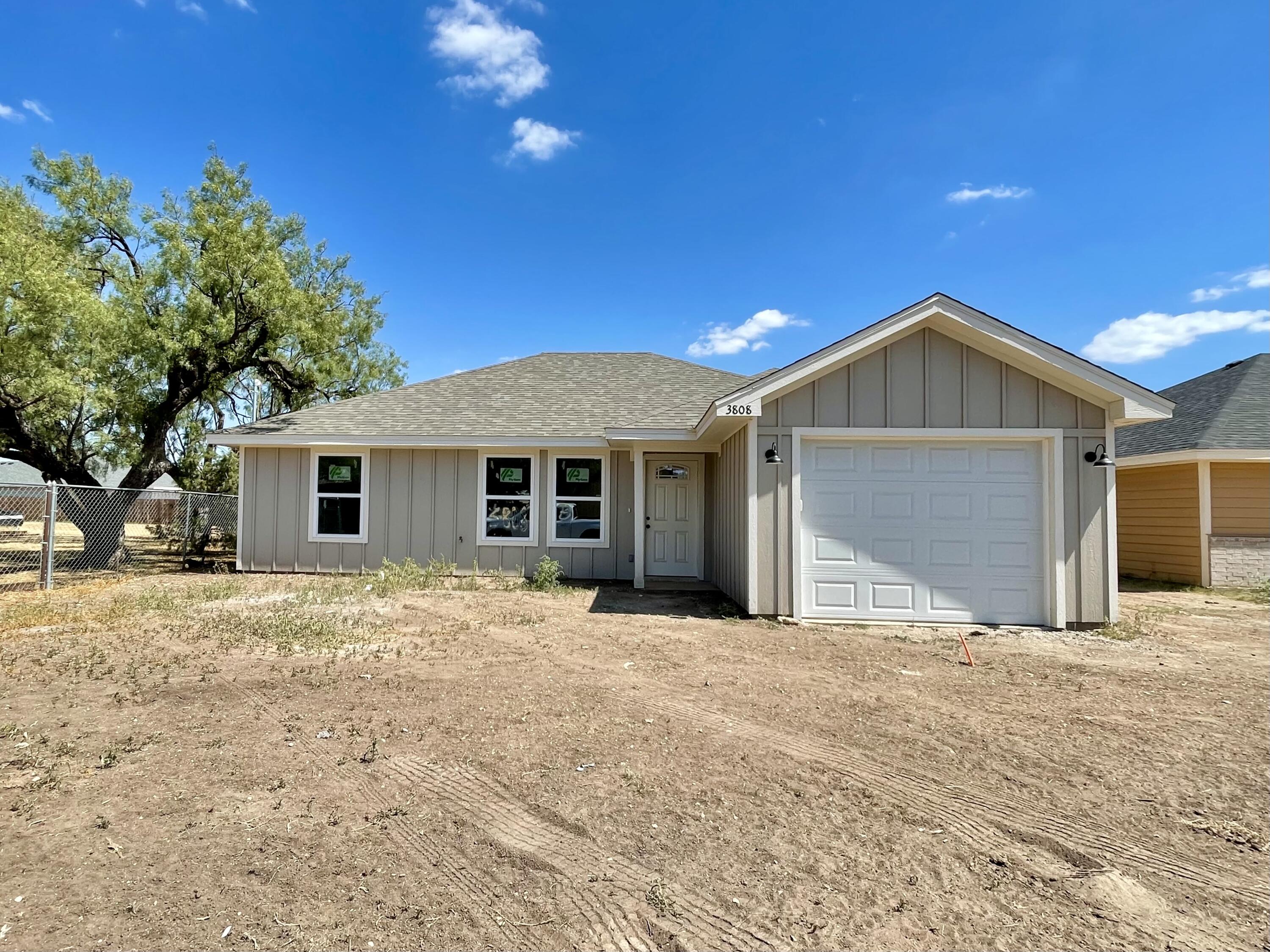 3808 Crockett Street Property Photo 1