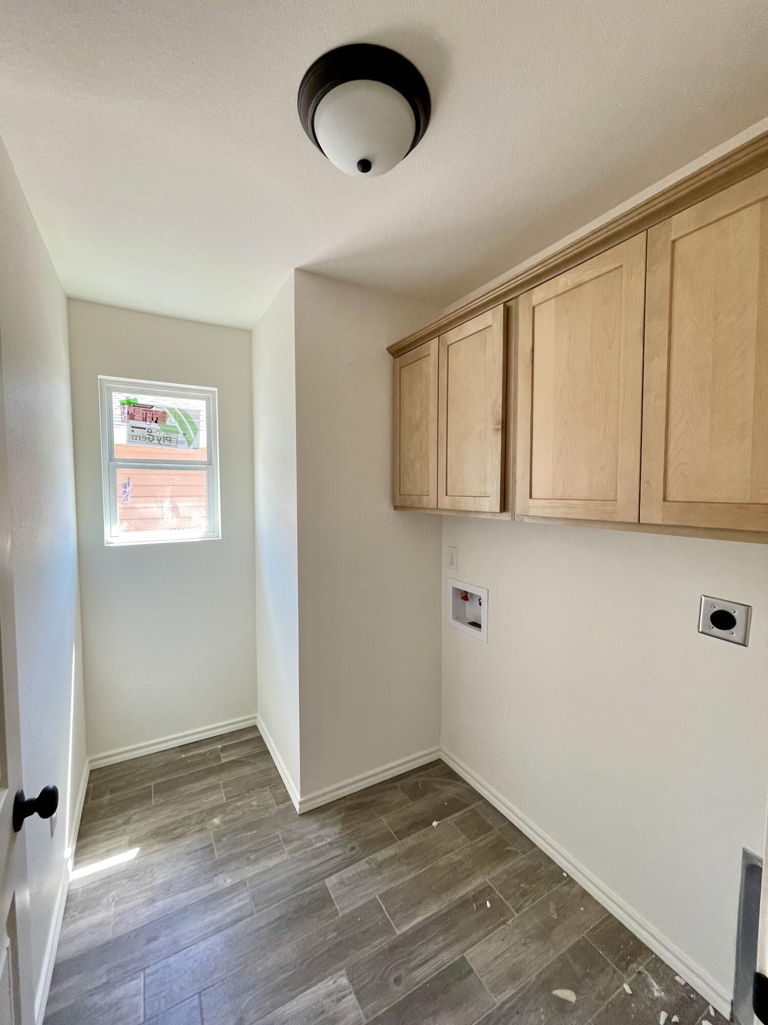 3808 Crockett Street Property Photo 10