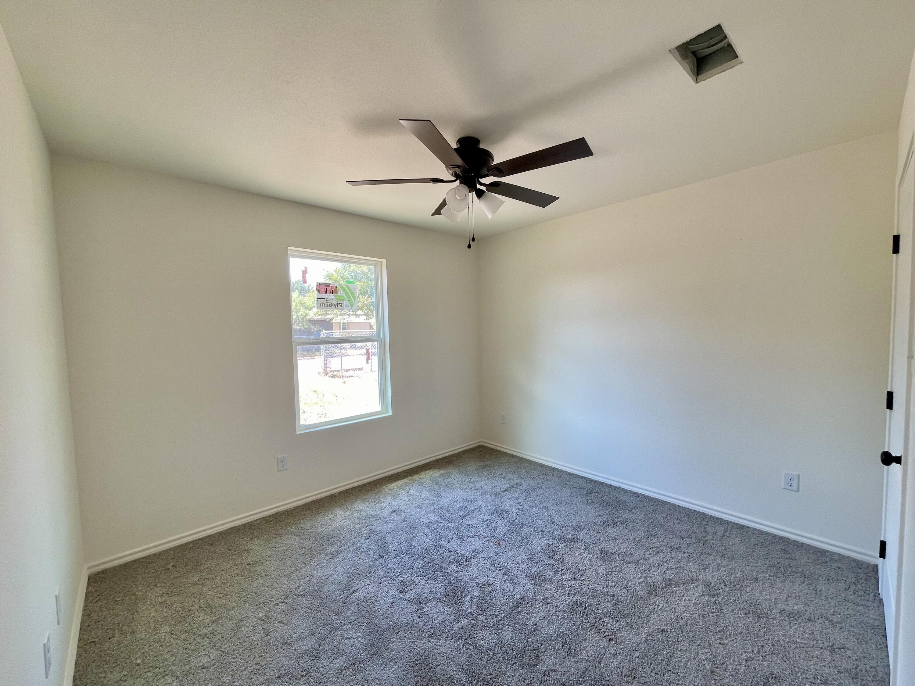 3808 Crockett Street Property Photo 14