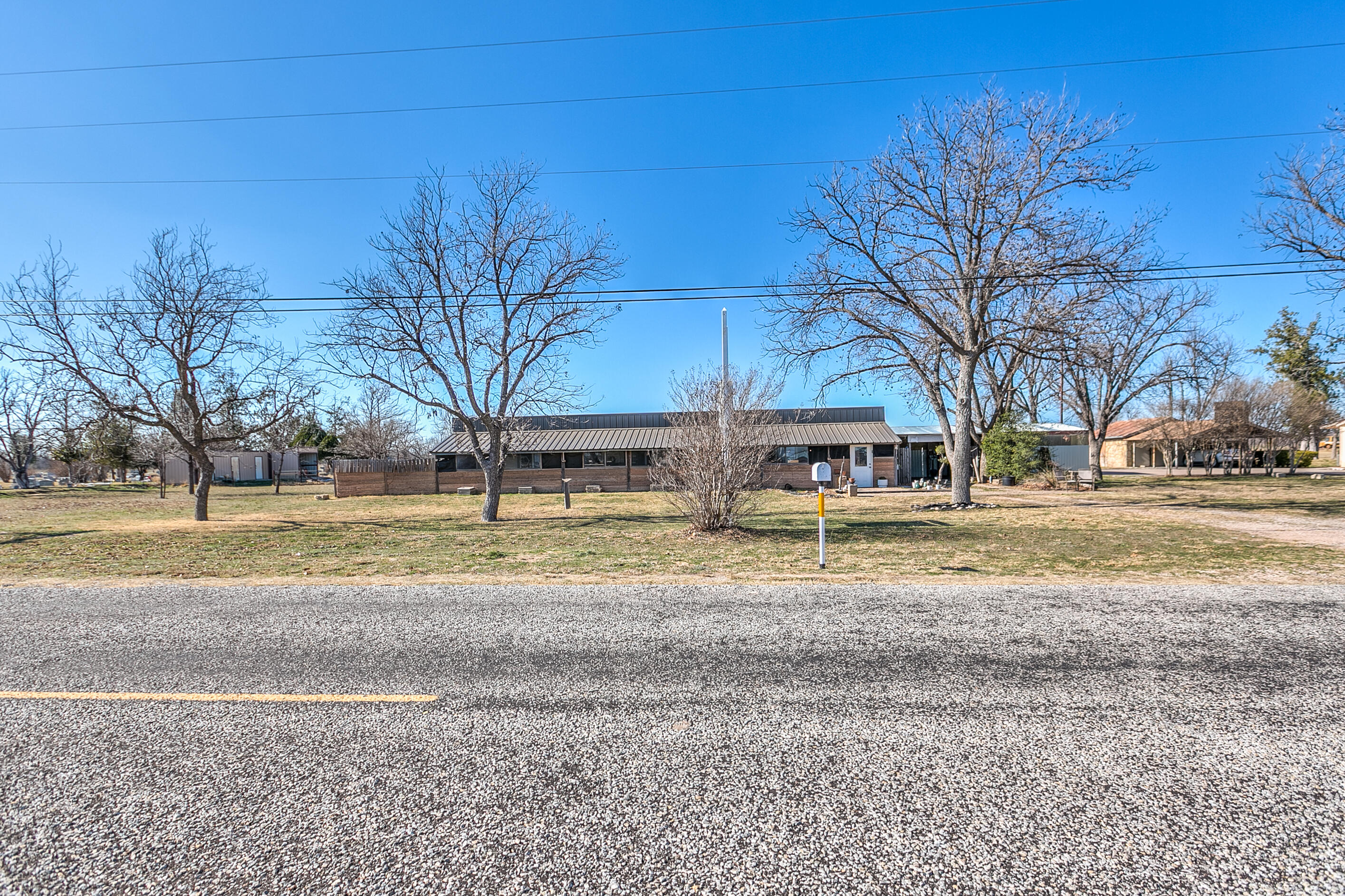 2024 Hutchings Avenue Property Photo 2