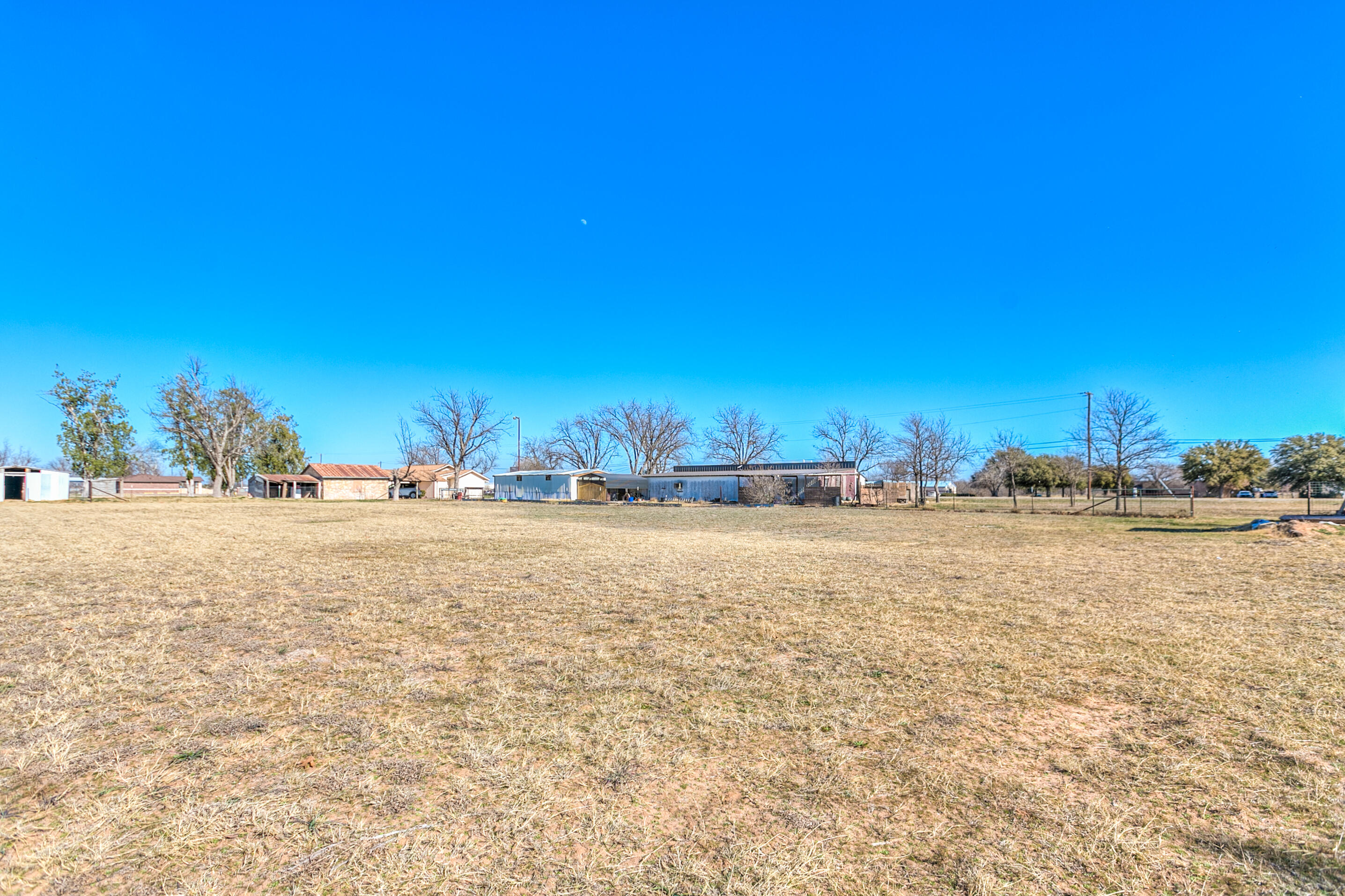 2024 Hutchings Avenue Property Photo 6