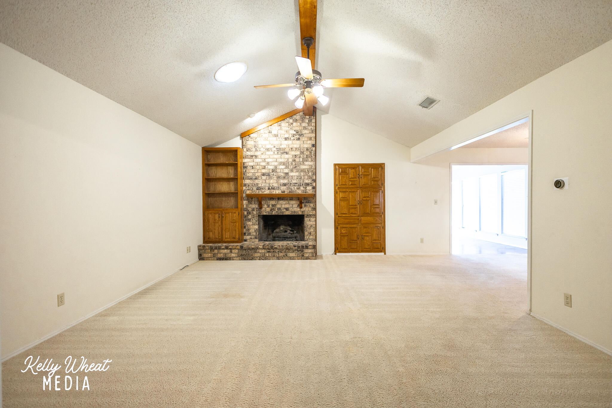 3313 Shadyhill Drive Property Photo 4