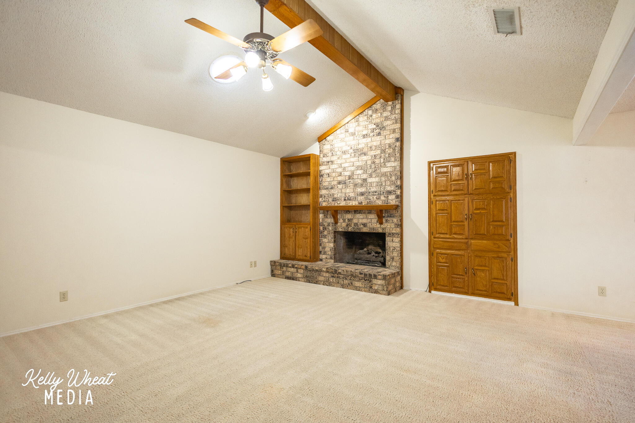 3313 Shadyhill Drive Property Photo 5