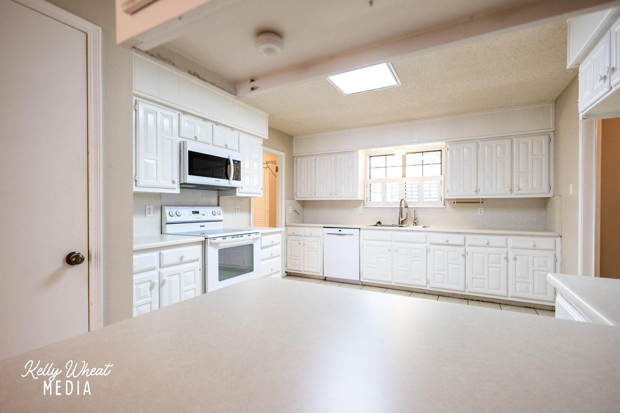 3313 Shadyhill Drive Property Photo 9