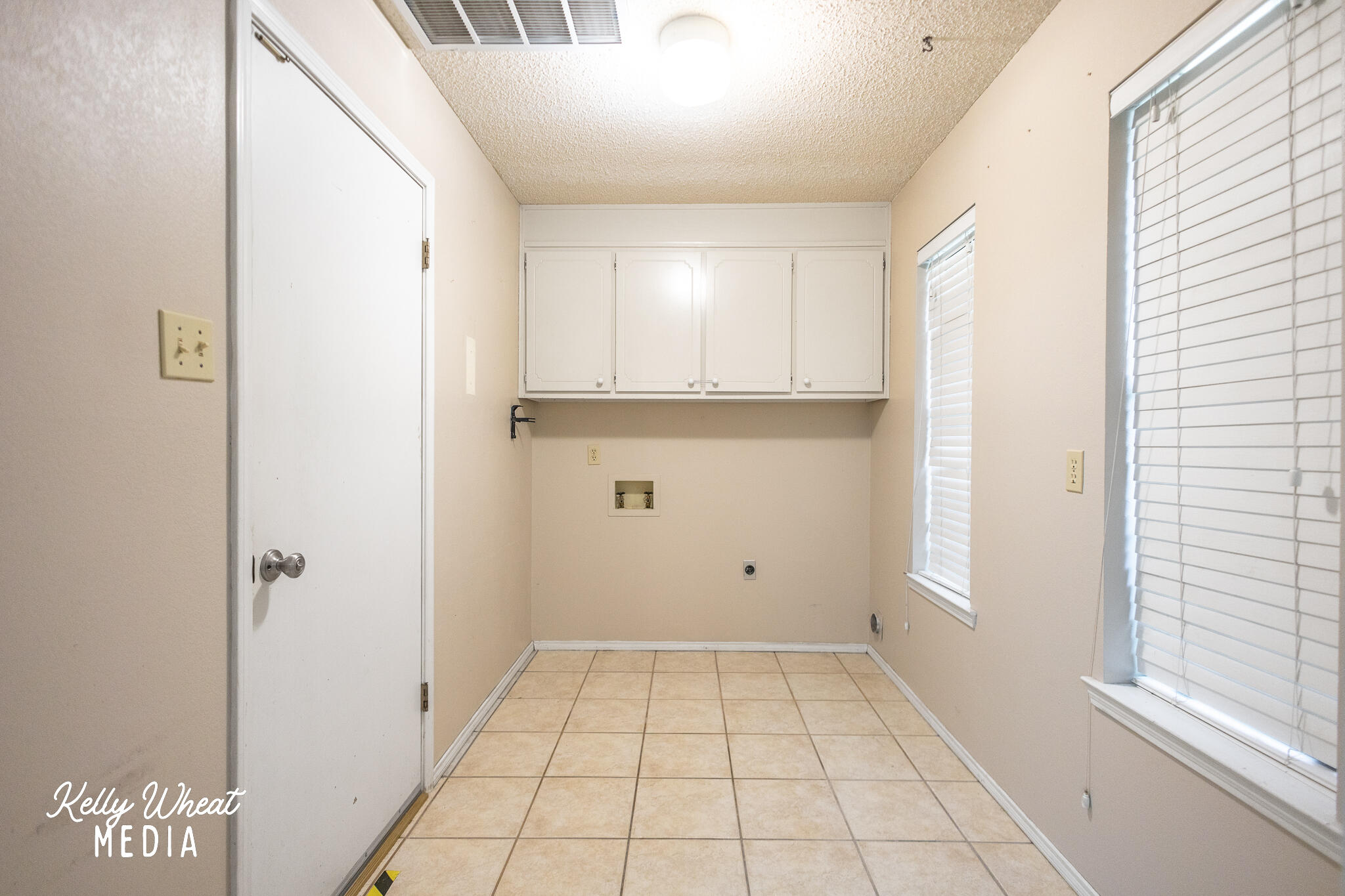 3313 Shadyhill Drive Property Photo 10