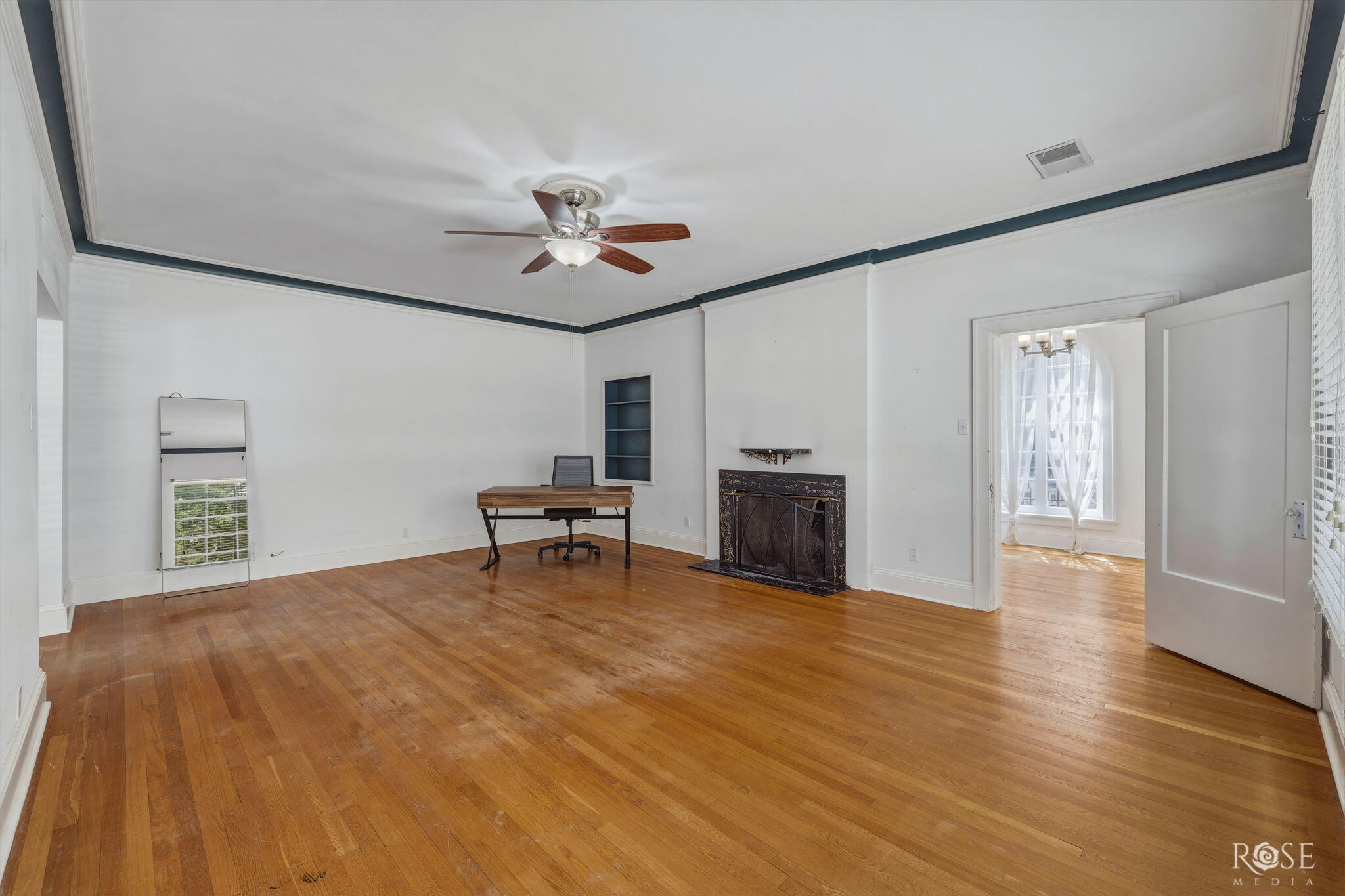 404 S Bishop Street Property Photo 10
