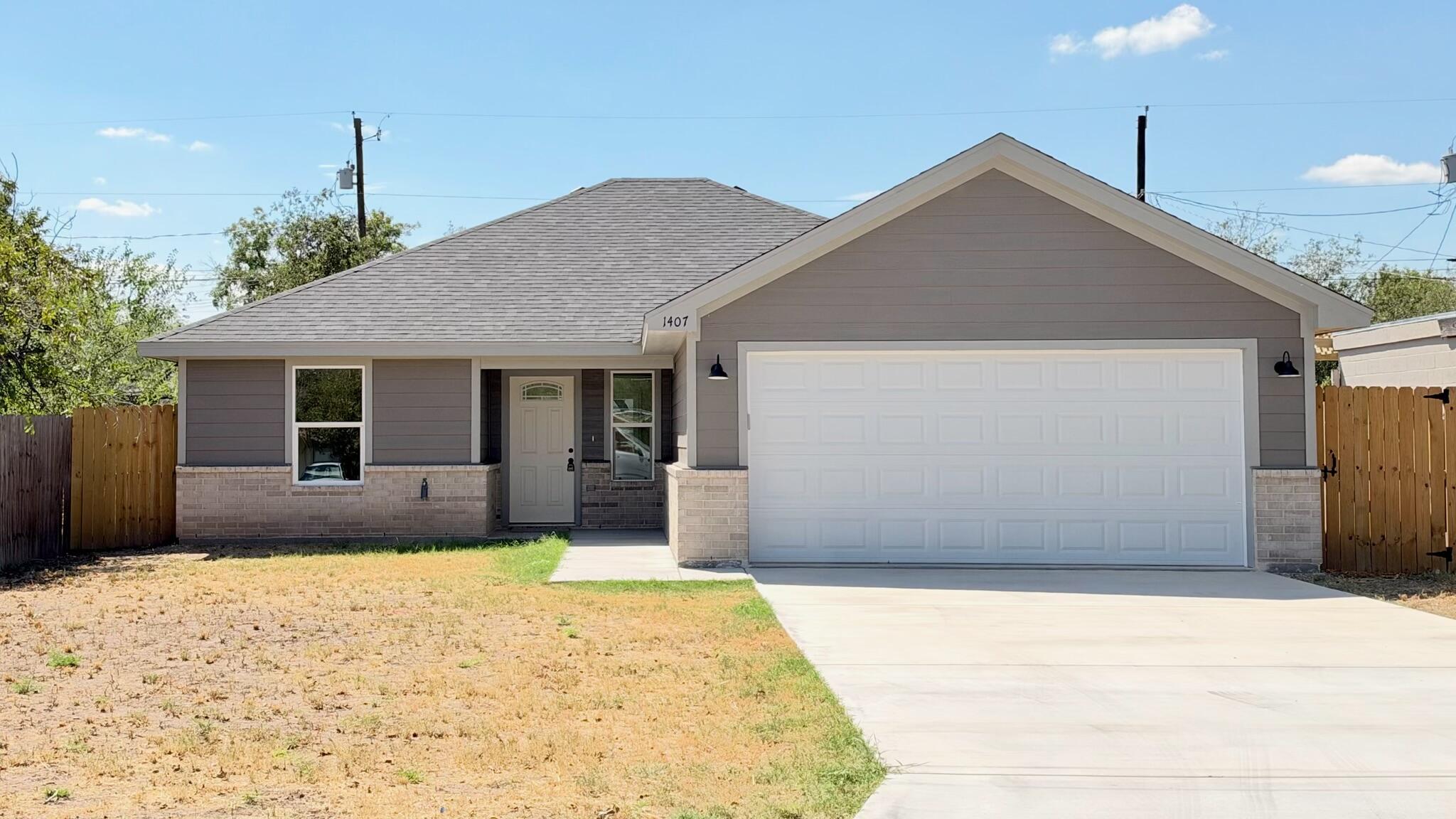 1407 Parker Street Property Photo 1