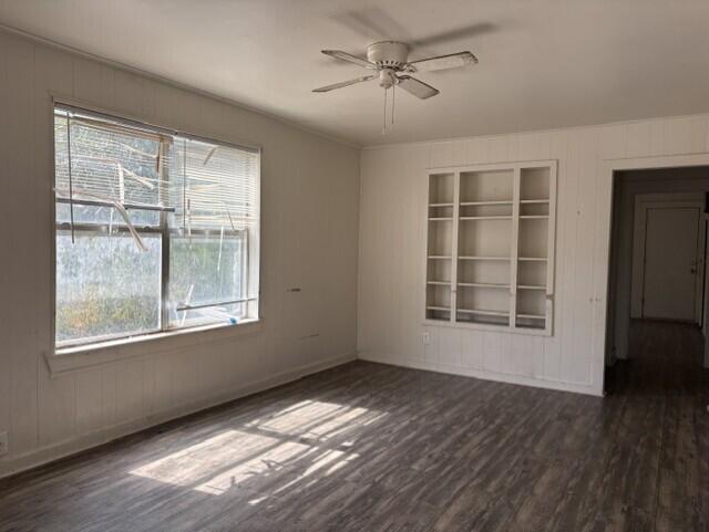 2927 N Irving Street Property Photo 3