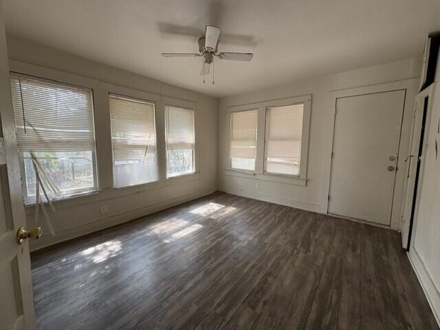 2927 N Irving Street Property Photo 6