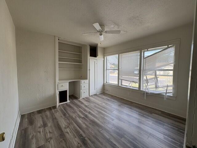 2927 N Irving Street Property Photo 7