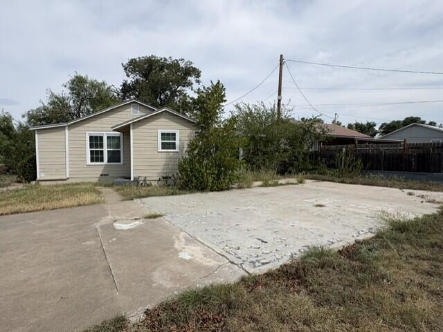 1220 Howard Street Property Photo 9