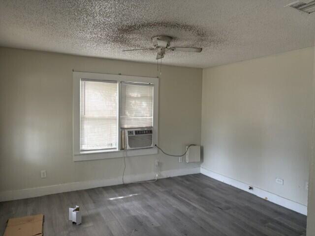 823 N Jackson Street Property Photo 2