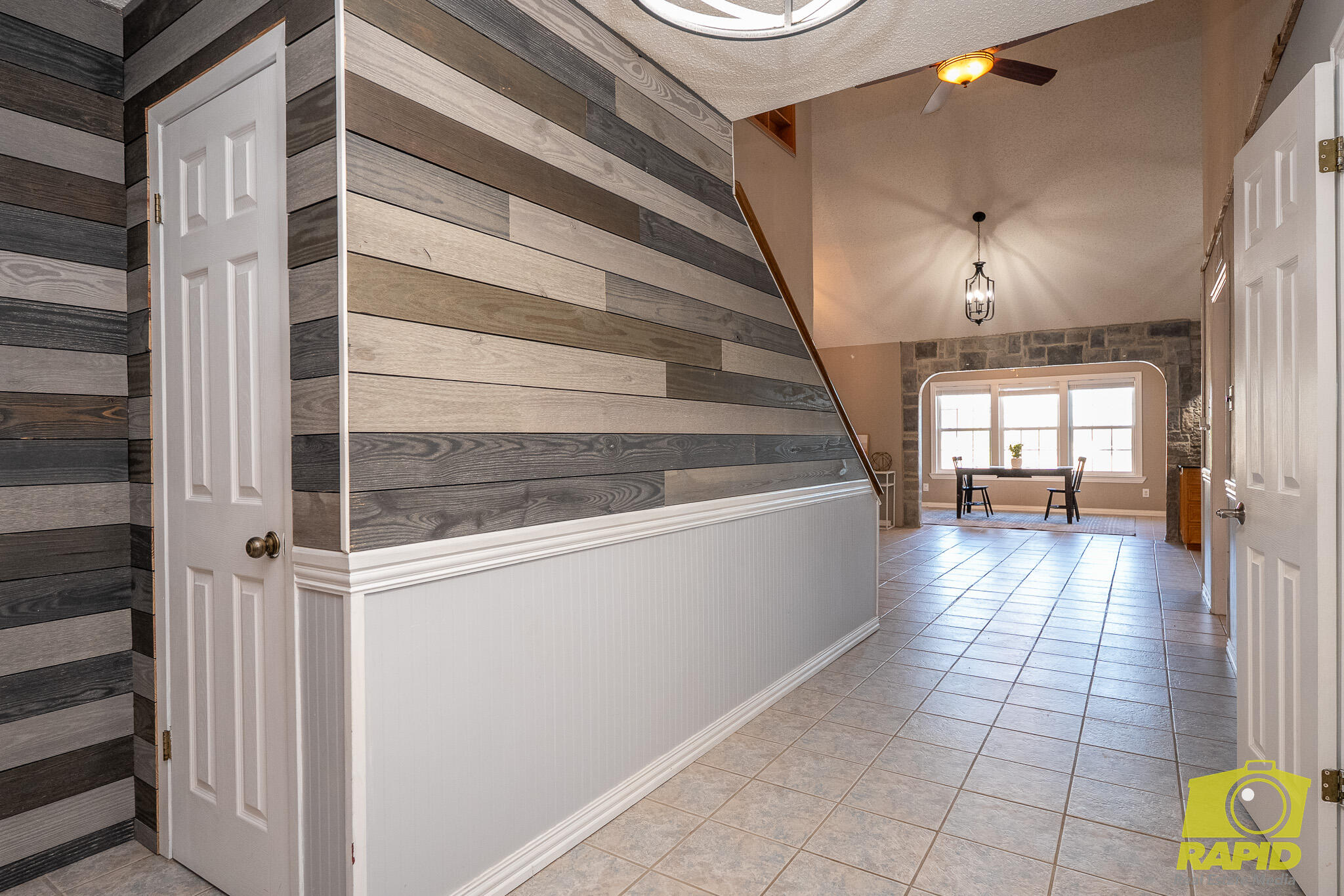 2062 Country Club Estates Circle Property Photo 7