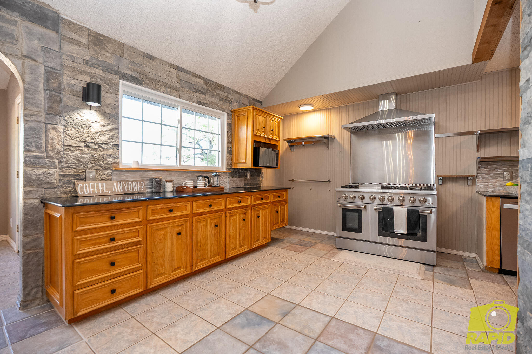 2062 Country Club Estates Circle Property Photo 11