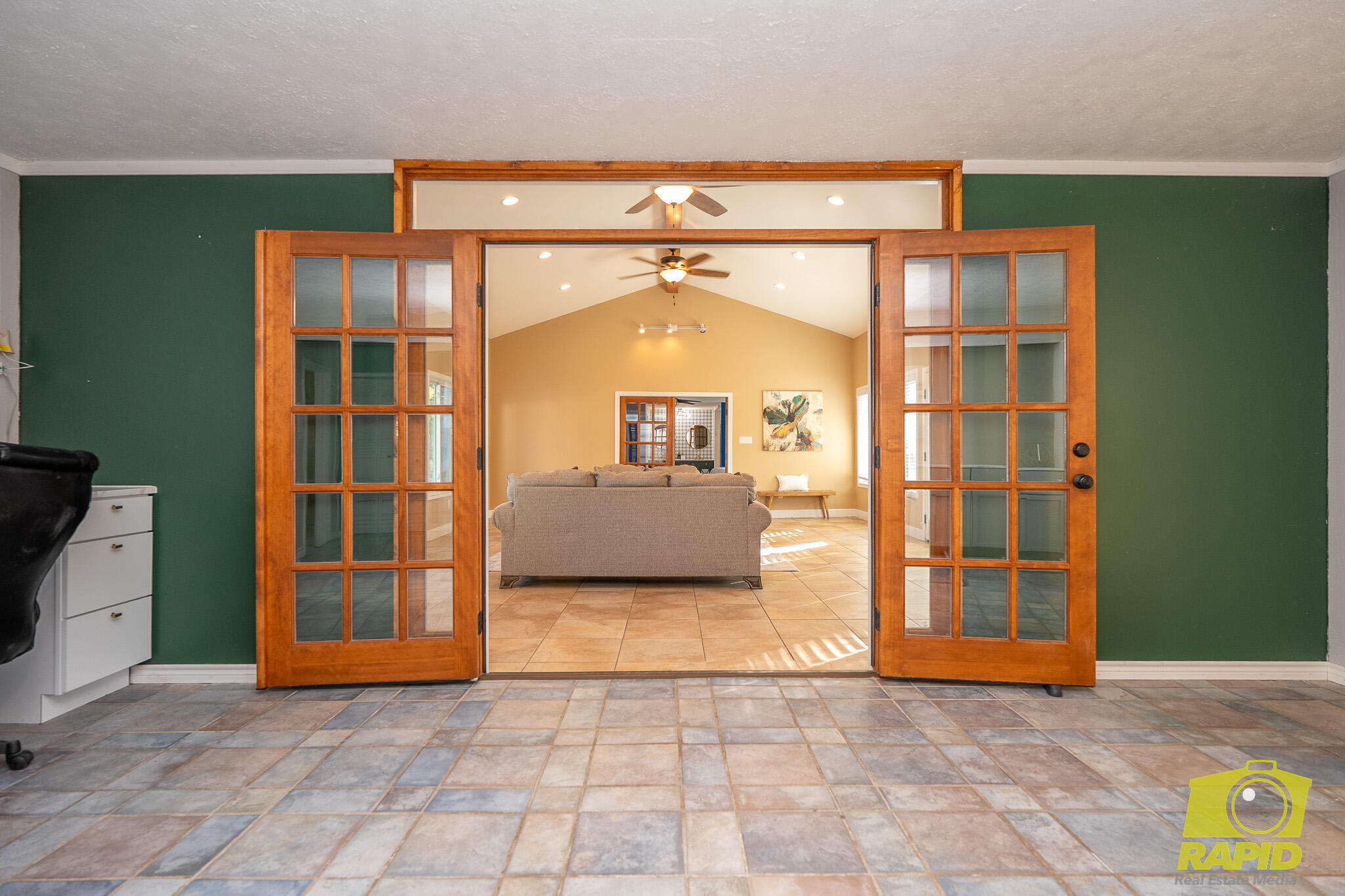 2062 Country Club Estates Circle Property Photo 22