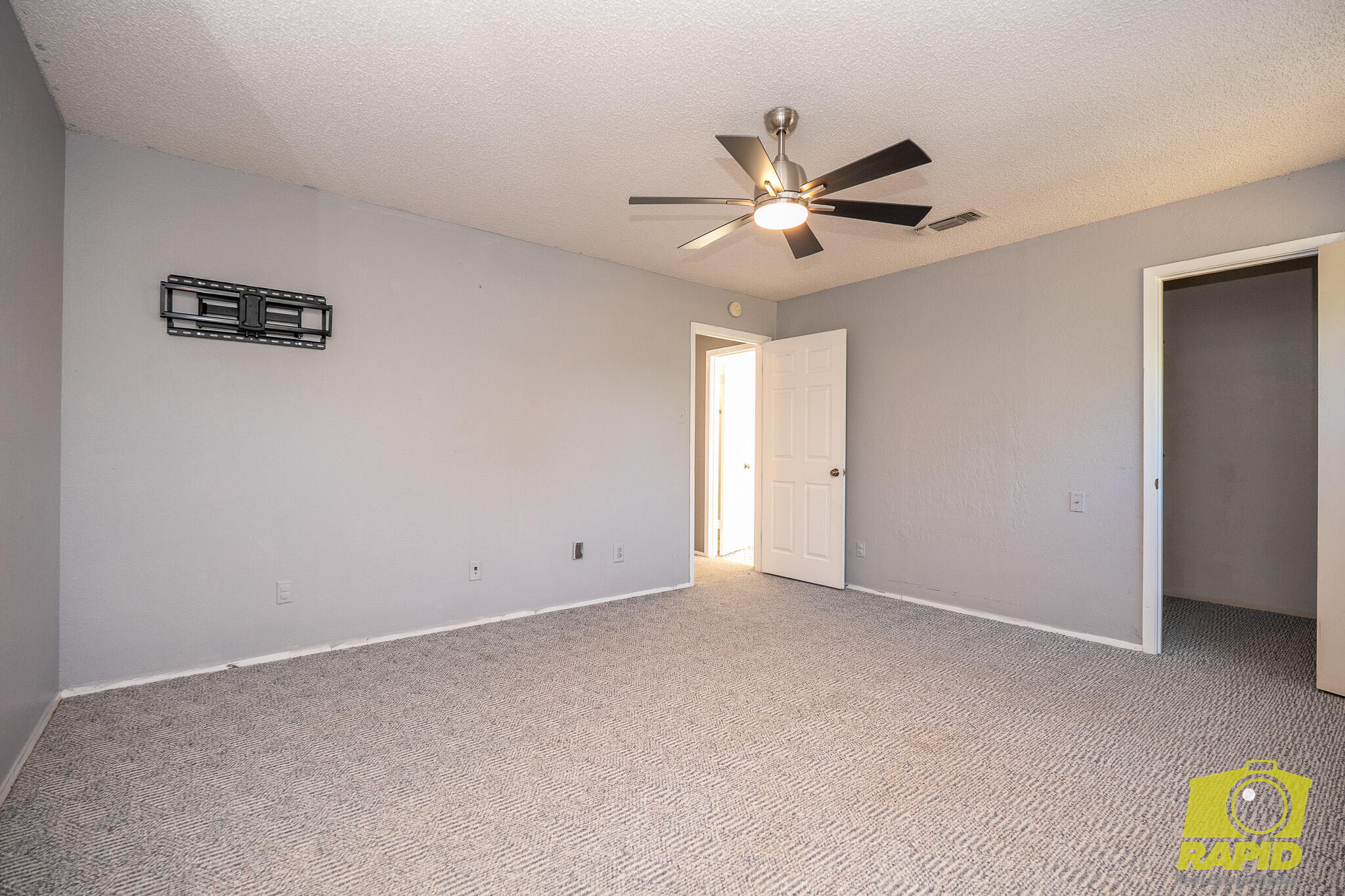 2062 Country Club Estates Circle Property Photo 35