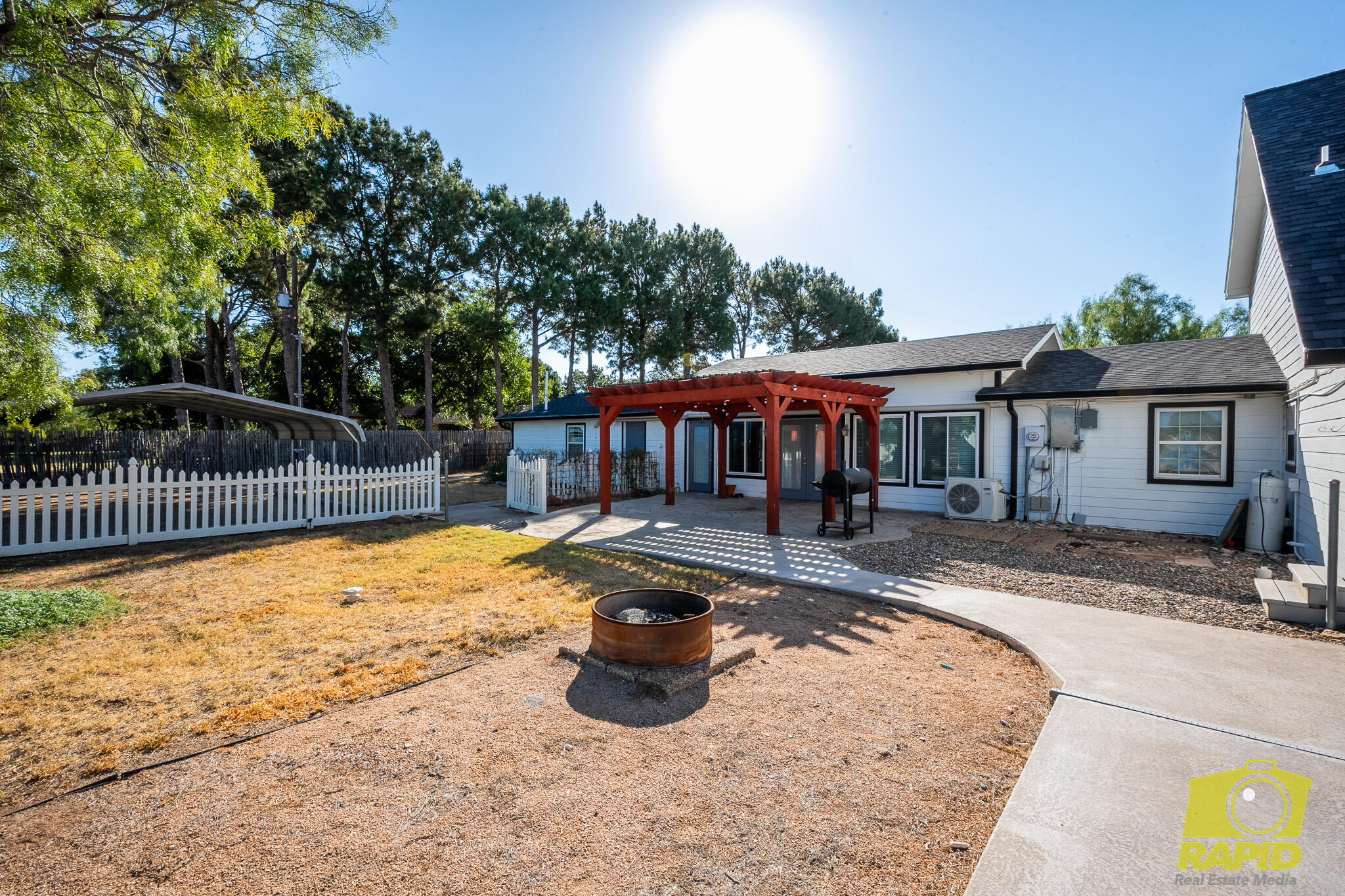 2062 Country Club Estates Circle Property Photo 44