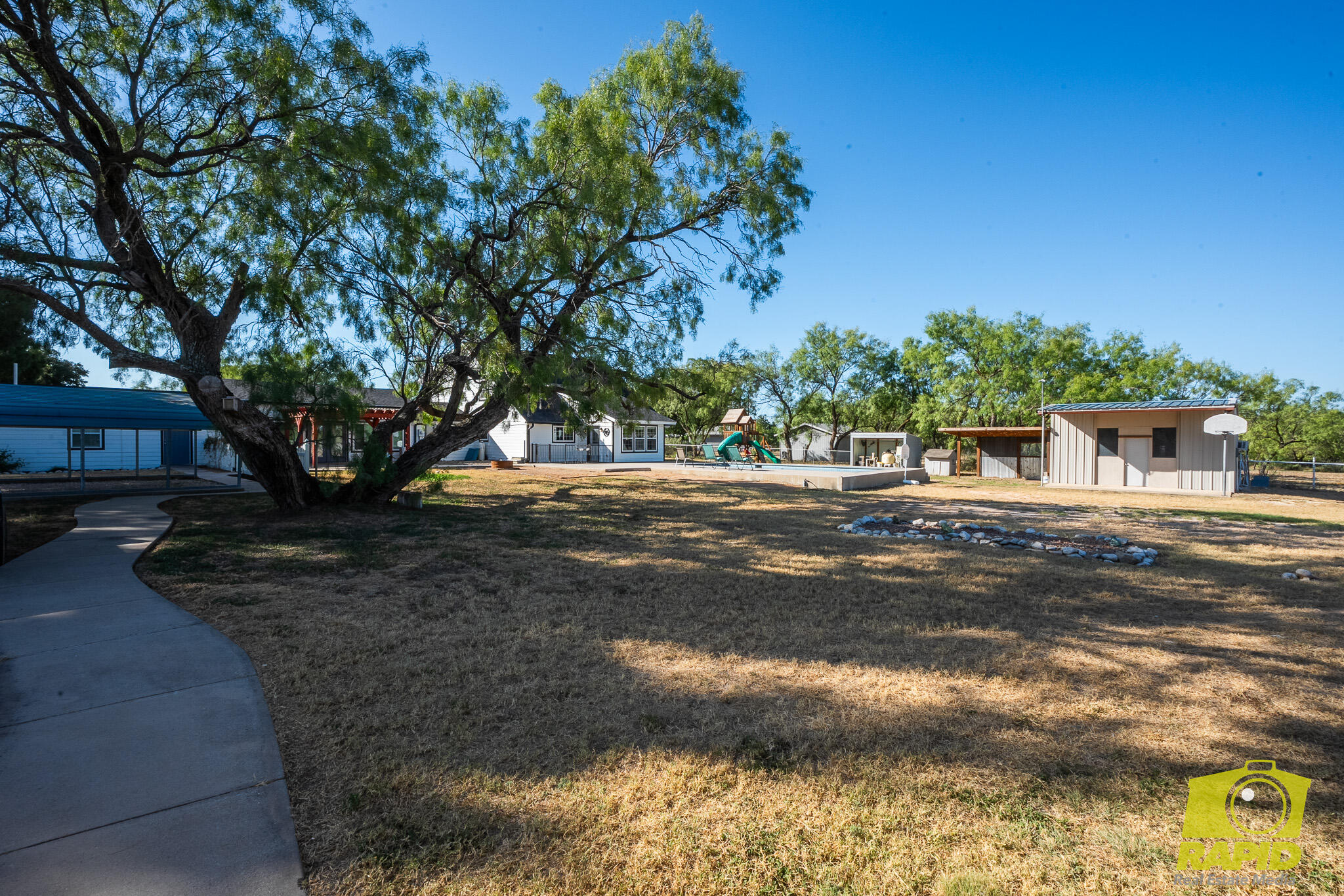 2062 Country Club Estates Circle Property Photo 48