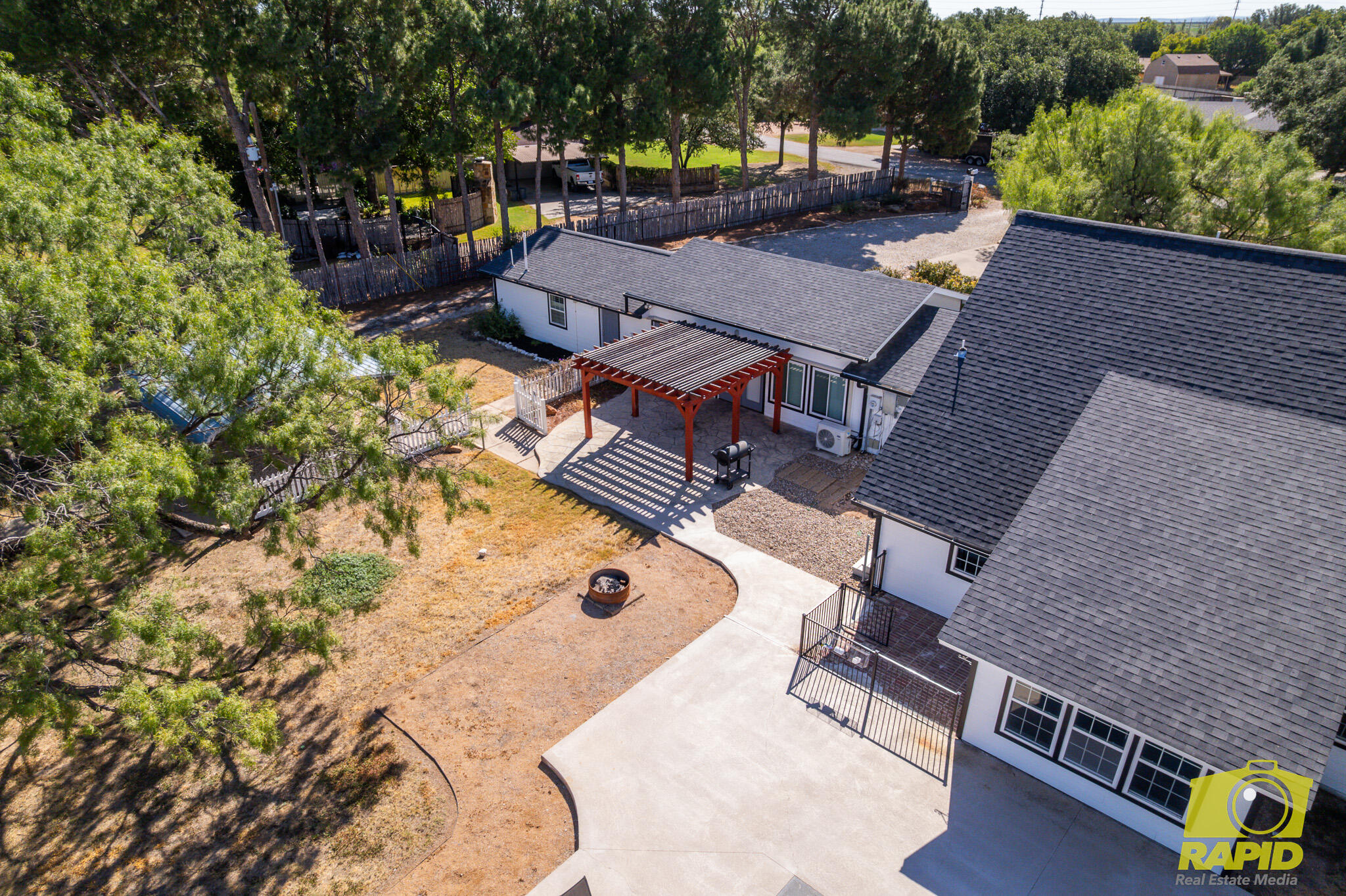 2062 Country Club Estates Circle Property Photo 76