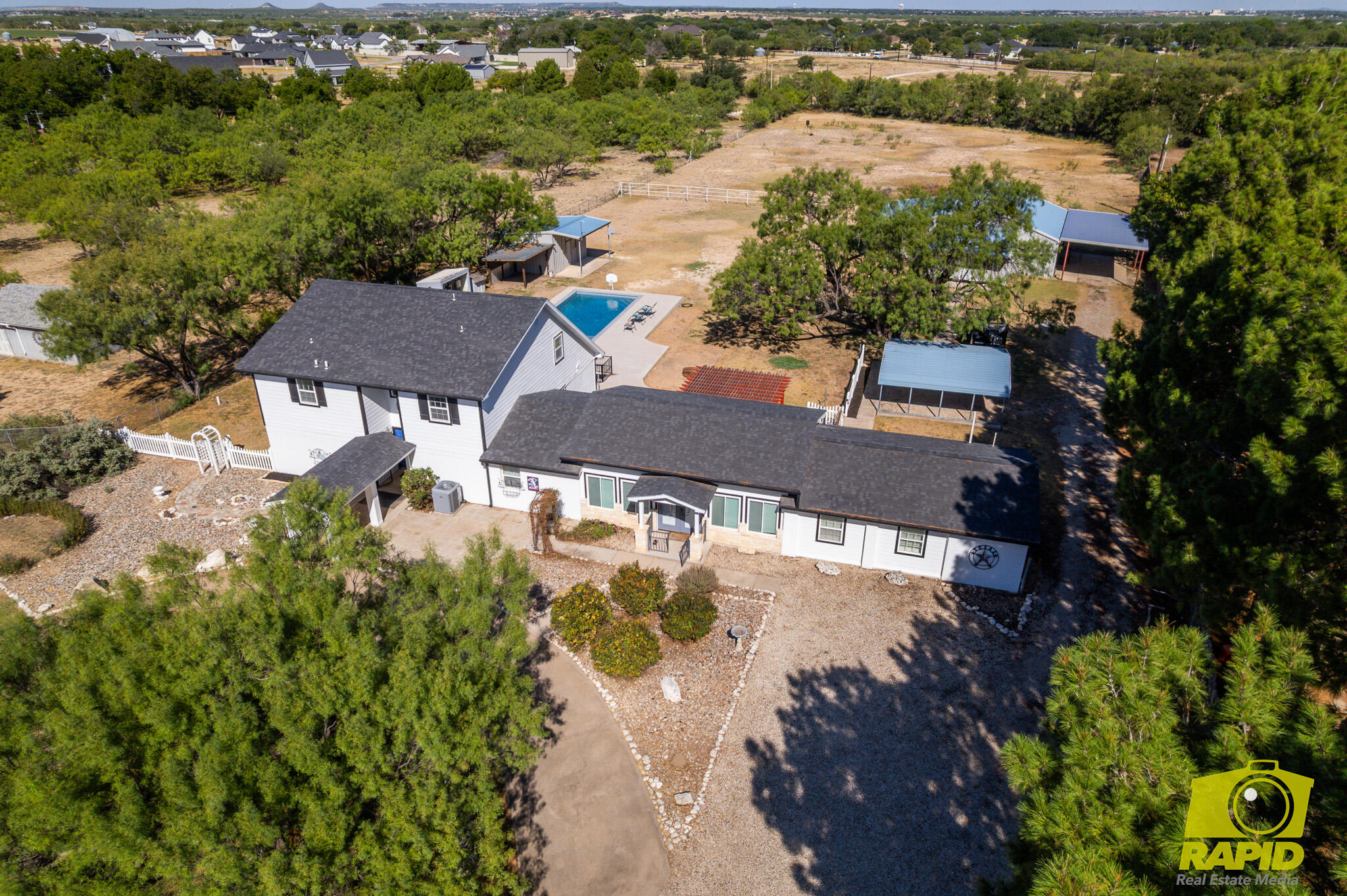 2062 Country Club Estates Circle Property Photo 83